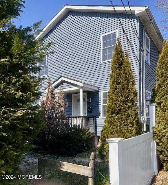 608 16th Avenue, B