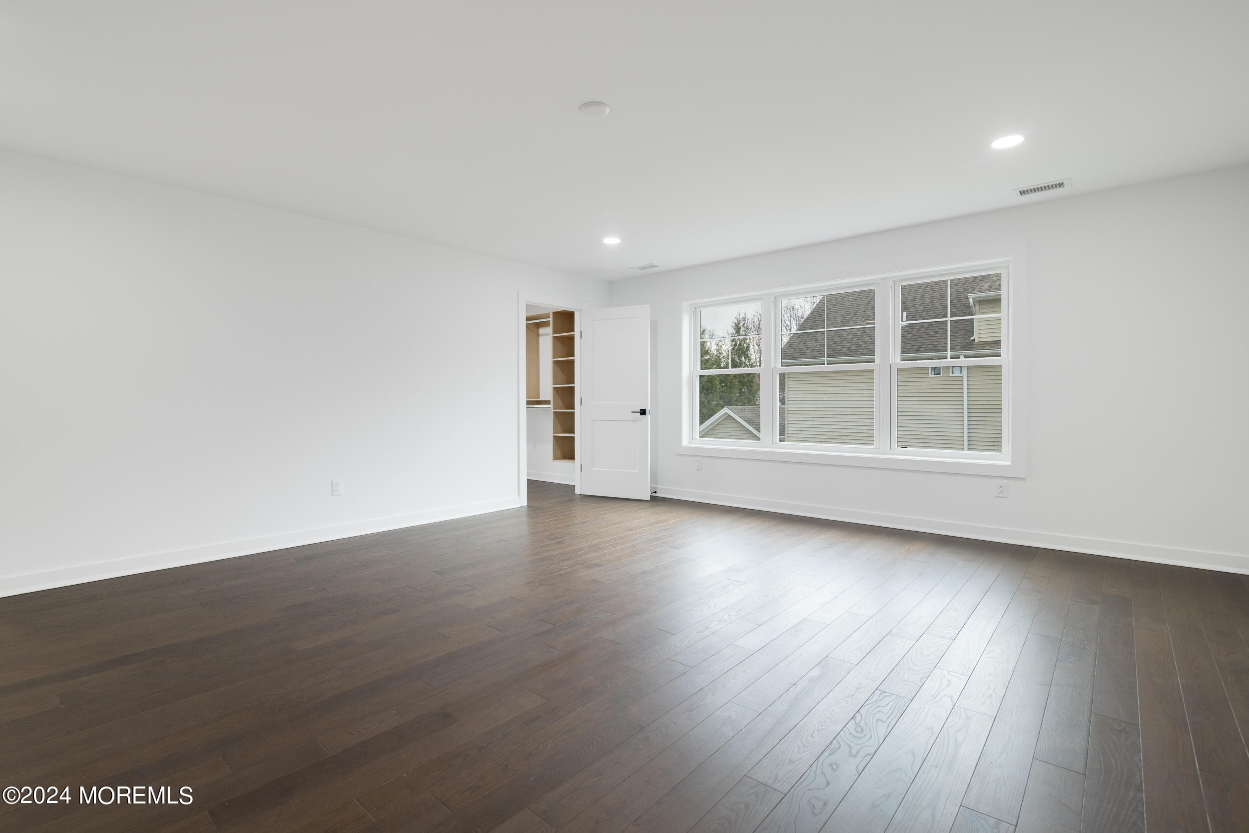 33 Cedar Avenue
