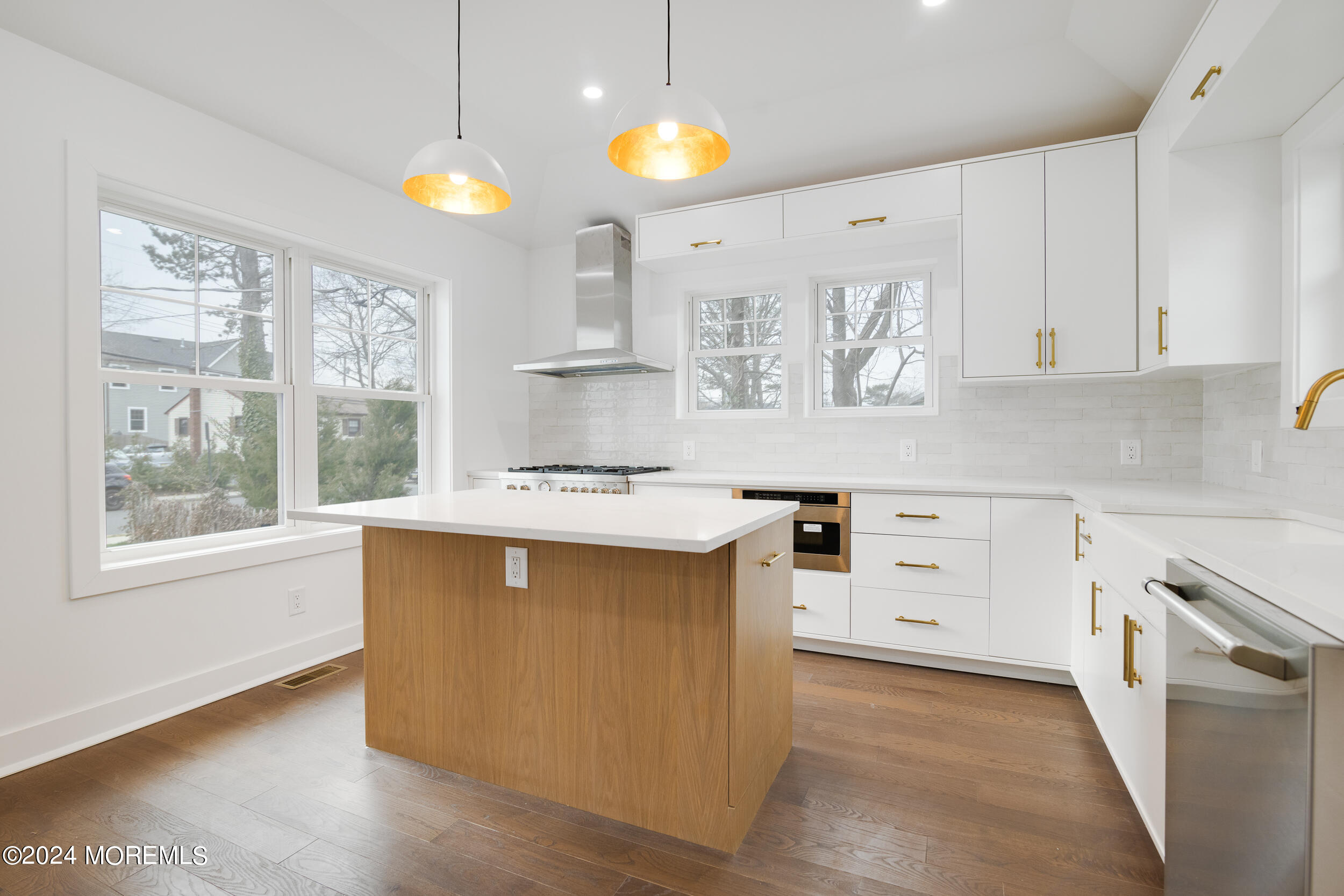 33 Cedar Avenue
