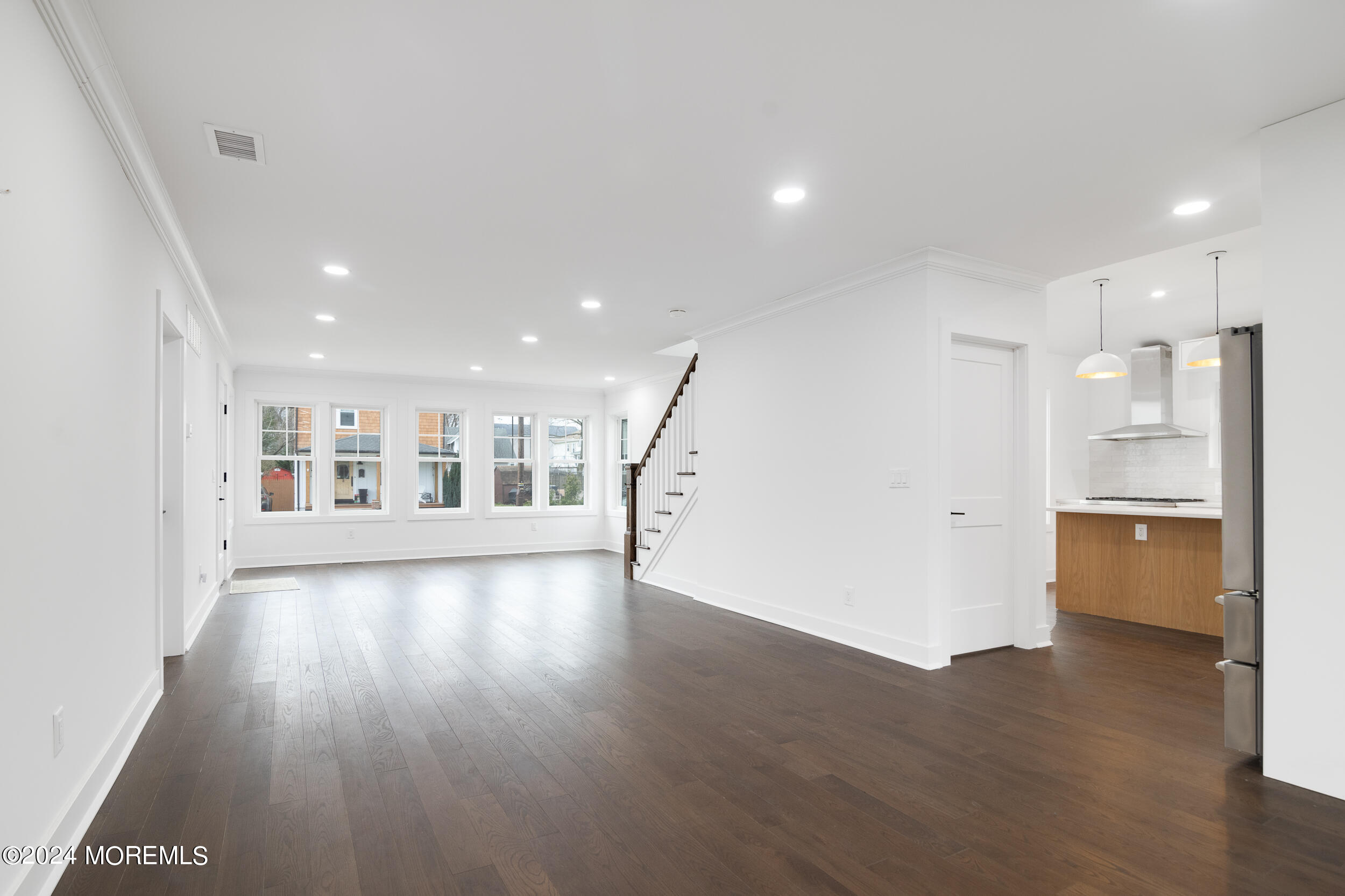 33 Cedar Avenue