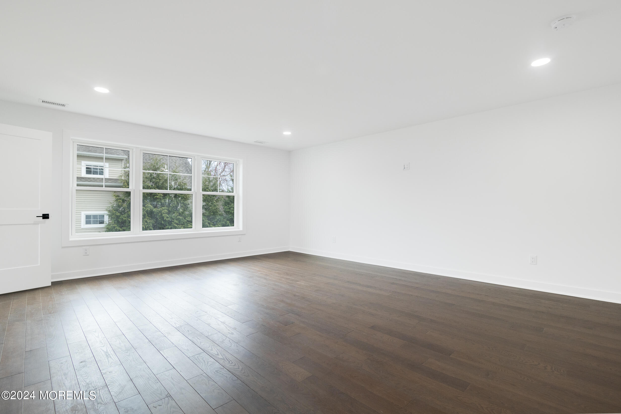 33 Cedar Avenue