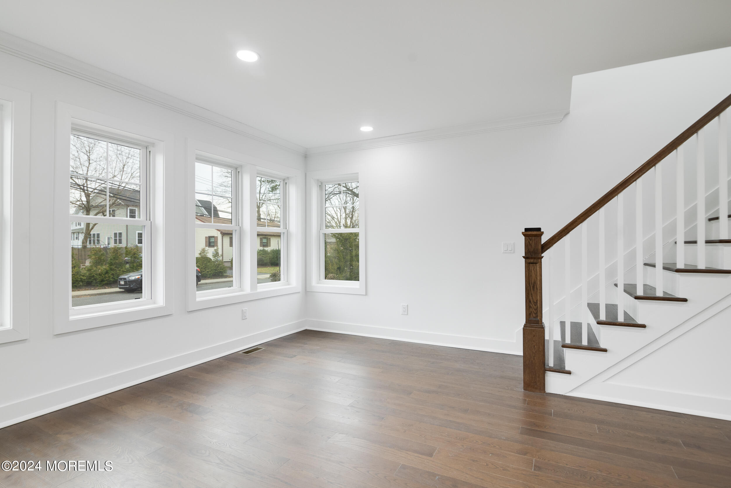 33 Cedar Avenue
