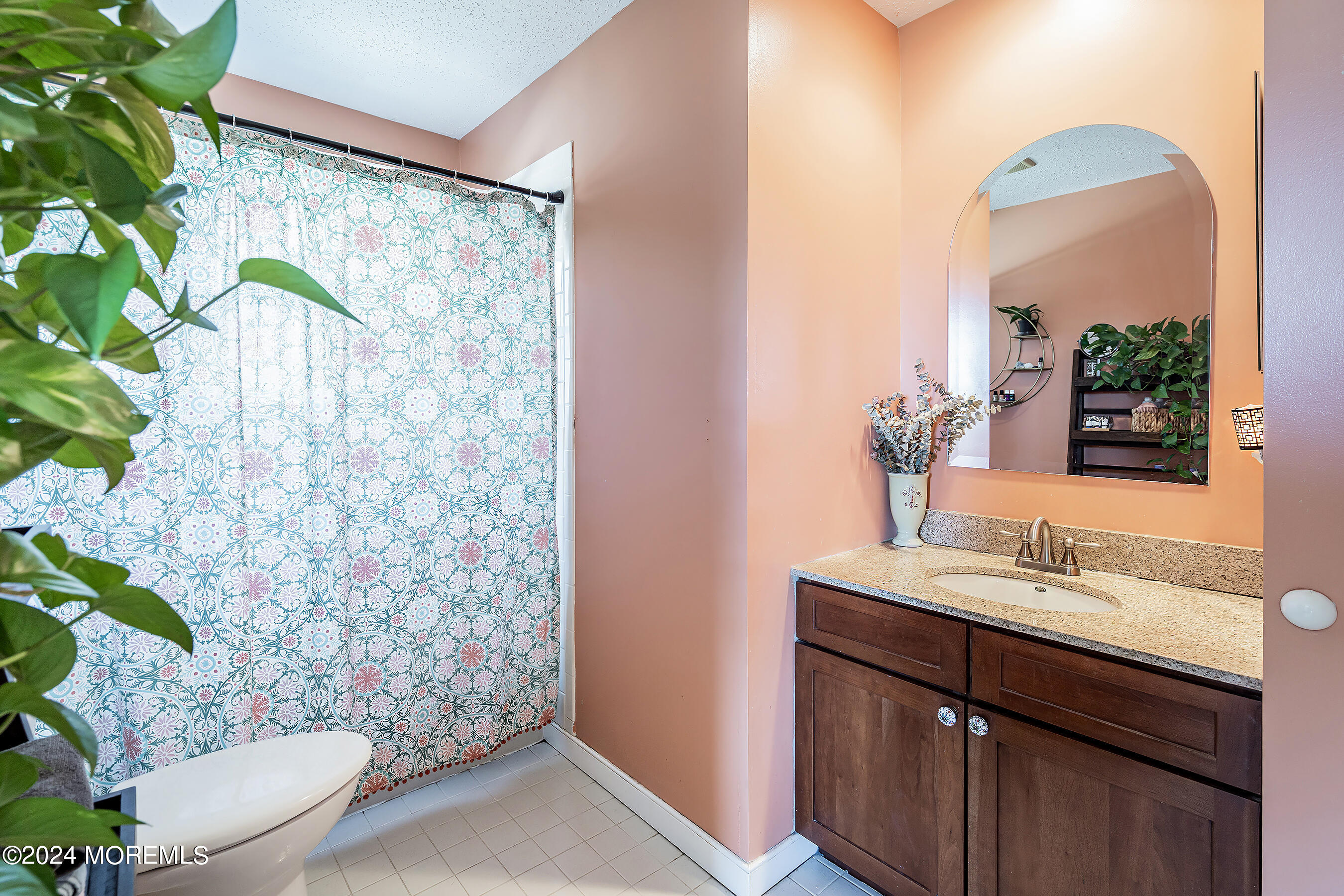 12 Gladiola Drive
