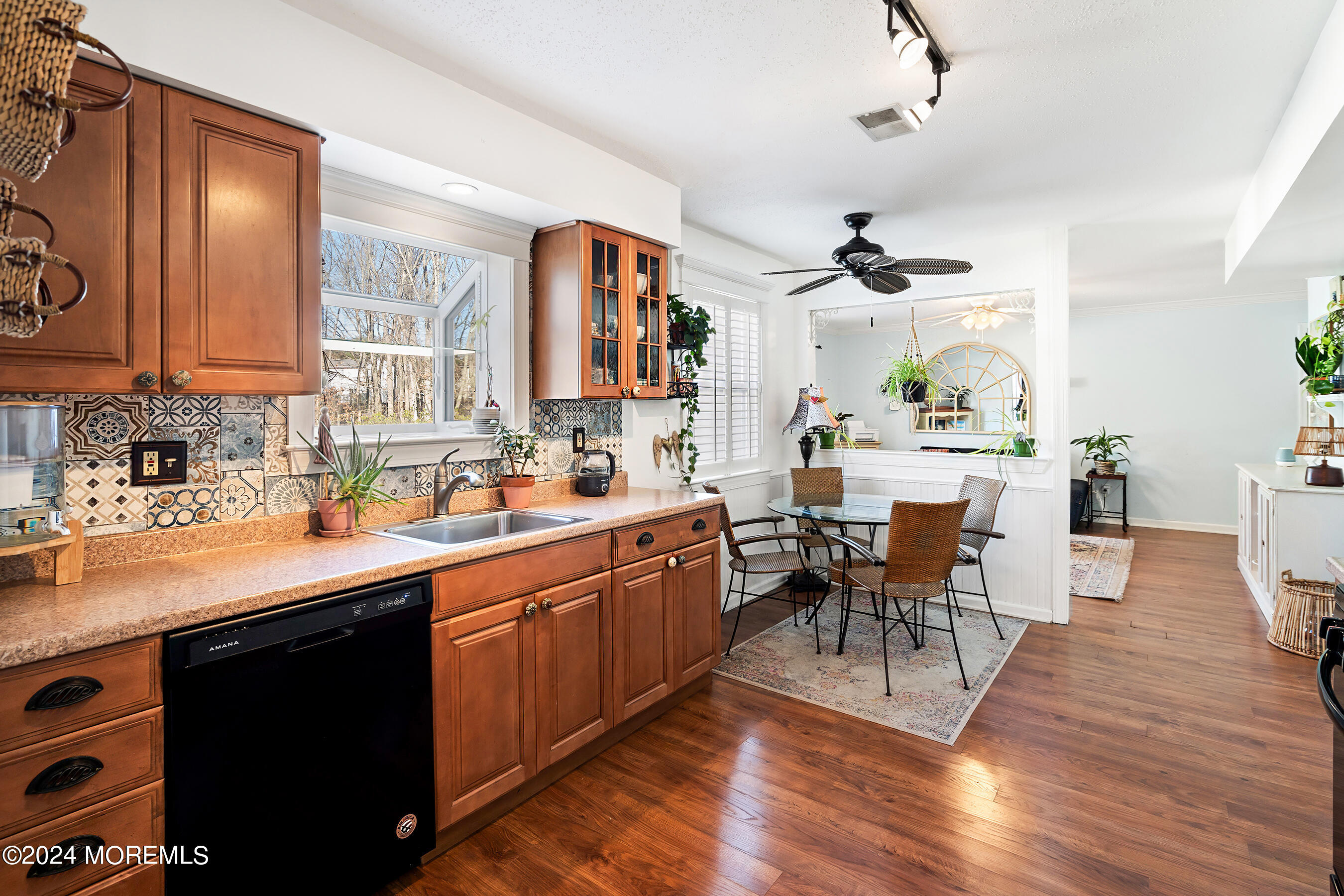 12 Gladiola Drive