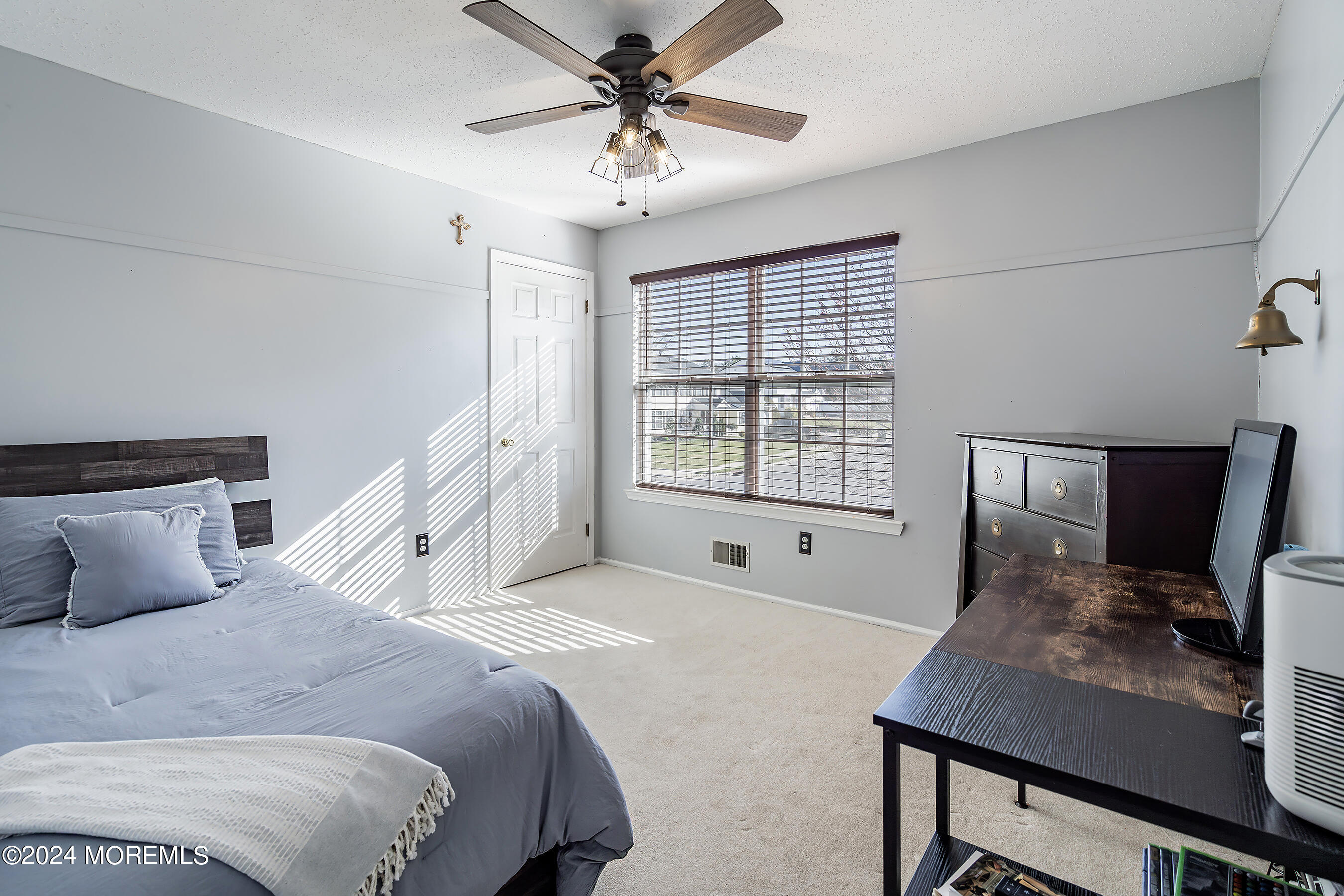 12 Gladiola Drive