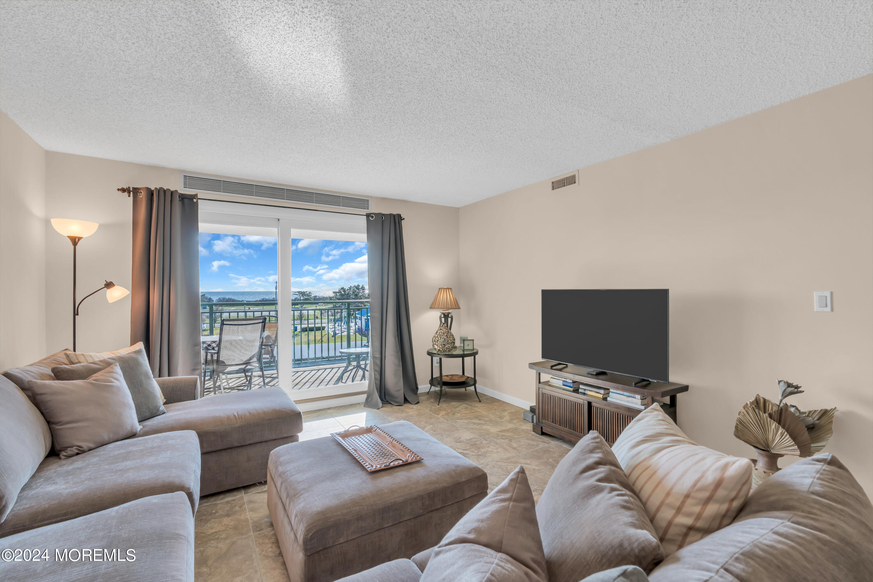422 Ocean Boulevard N, 3D