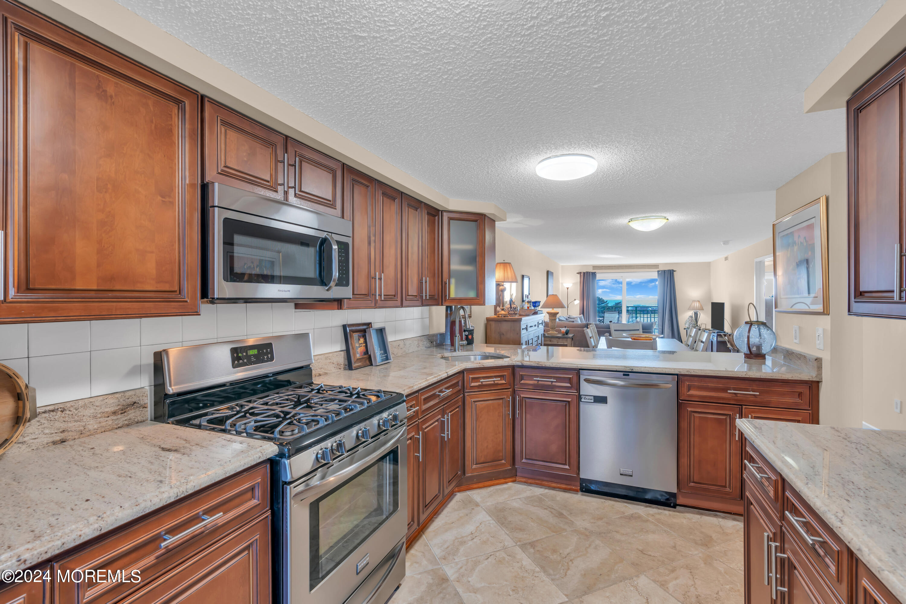 422 Ocean Boulevard N, 3D
