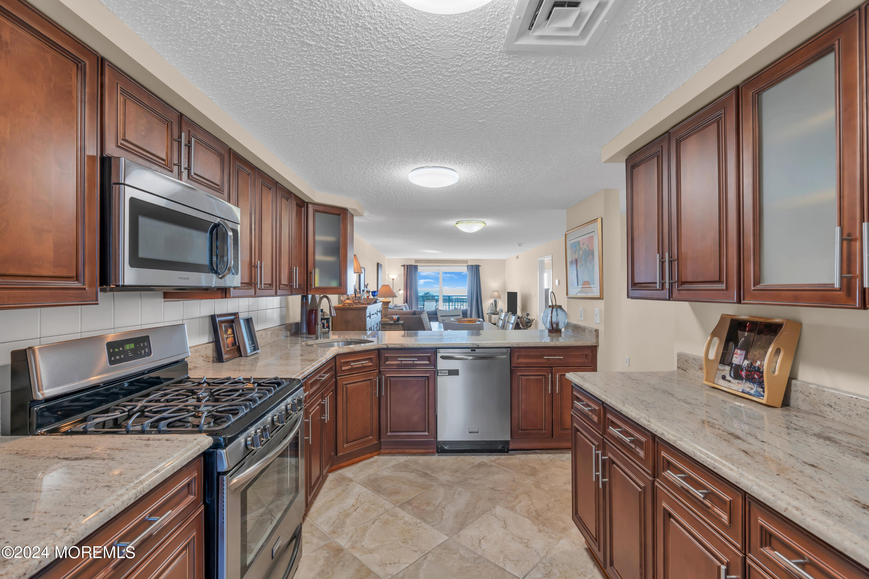 422 Ocean Boulevard N, 3D