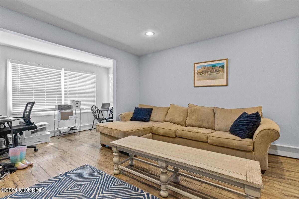 34 & 1/2 South Avenue