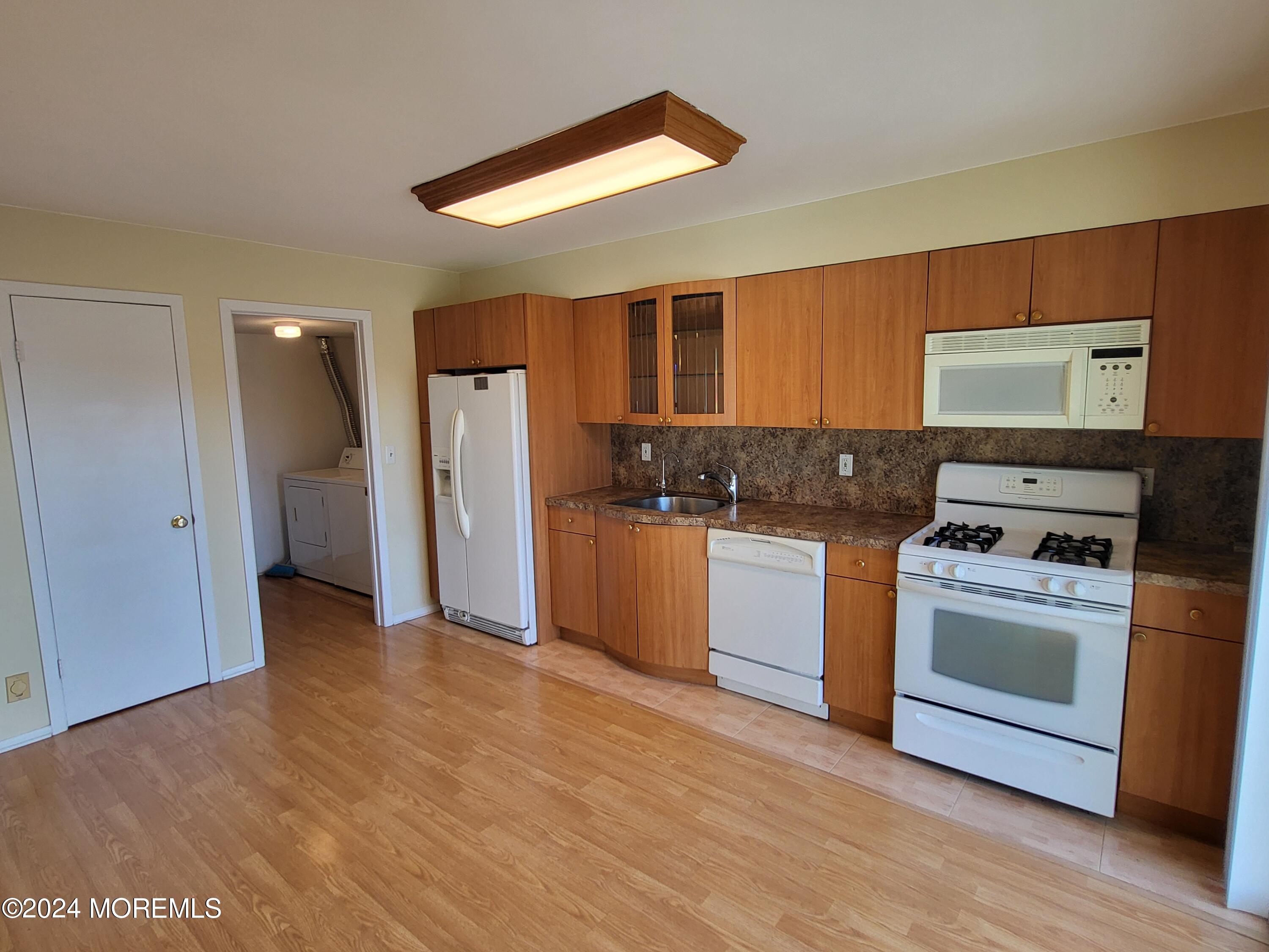 99 Cotswold Circle