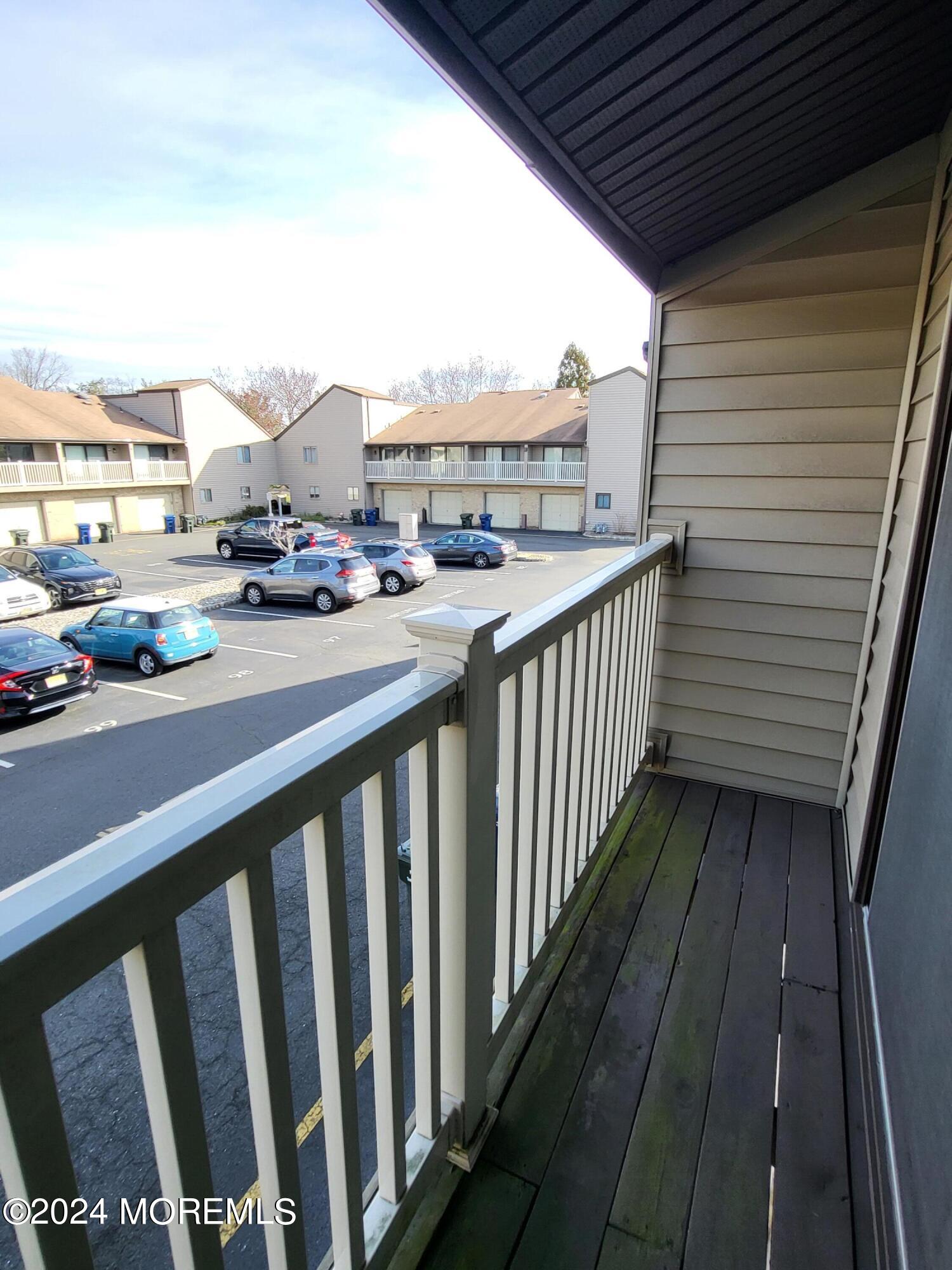99 Cotswold Circle
