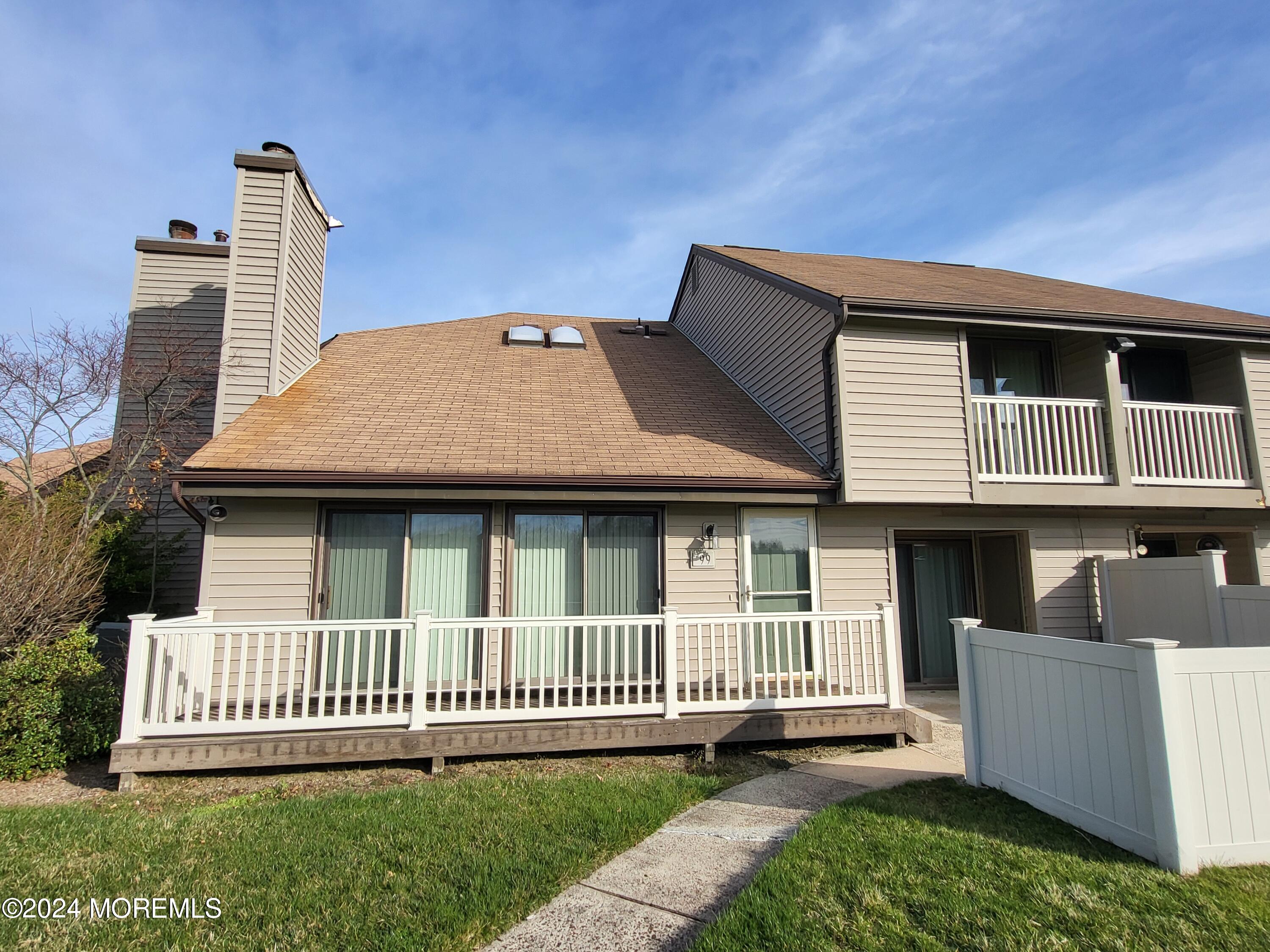 99 Cotswold Circle