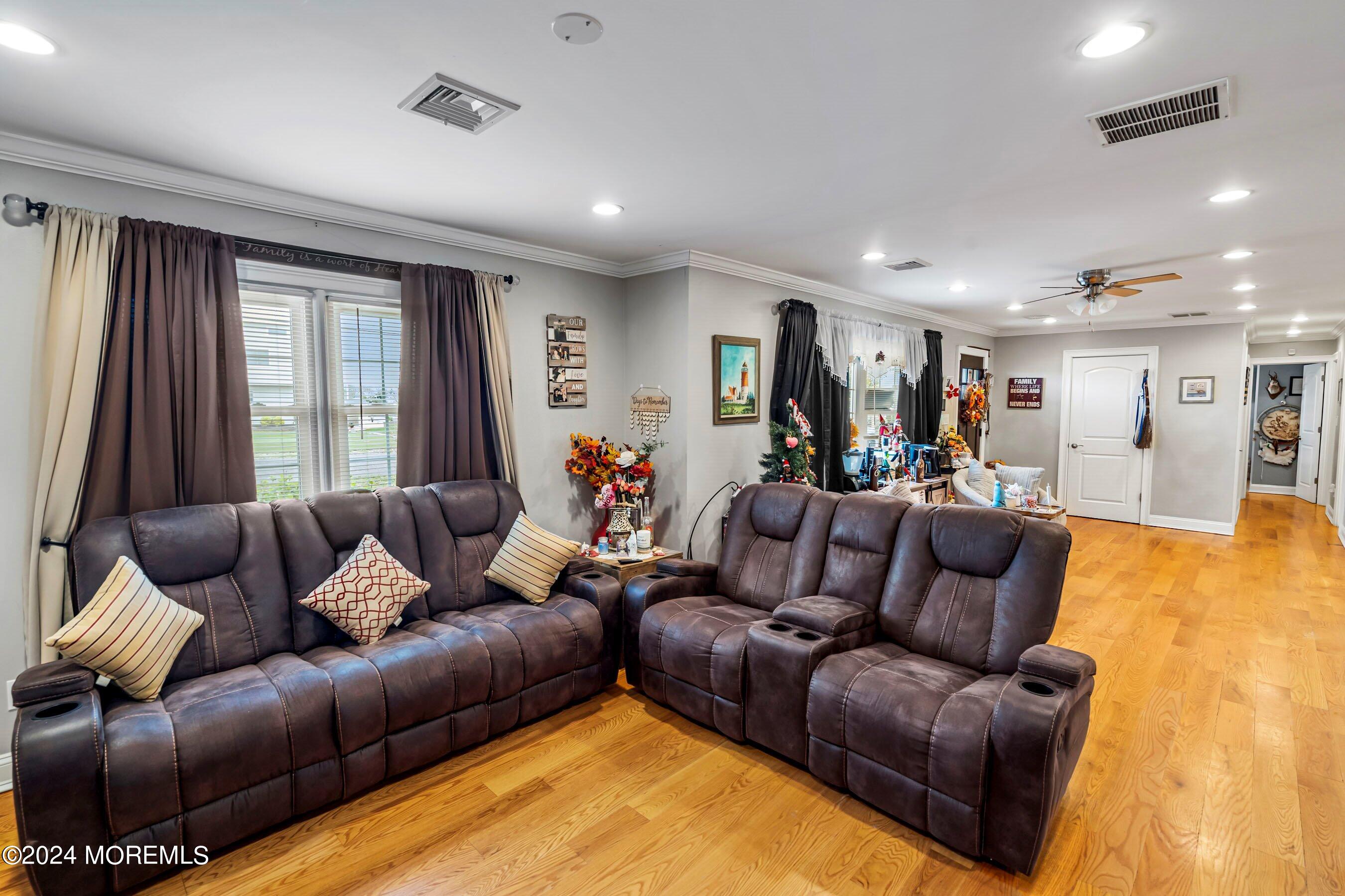 39 W Cove Road