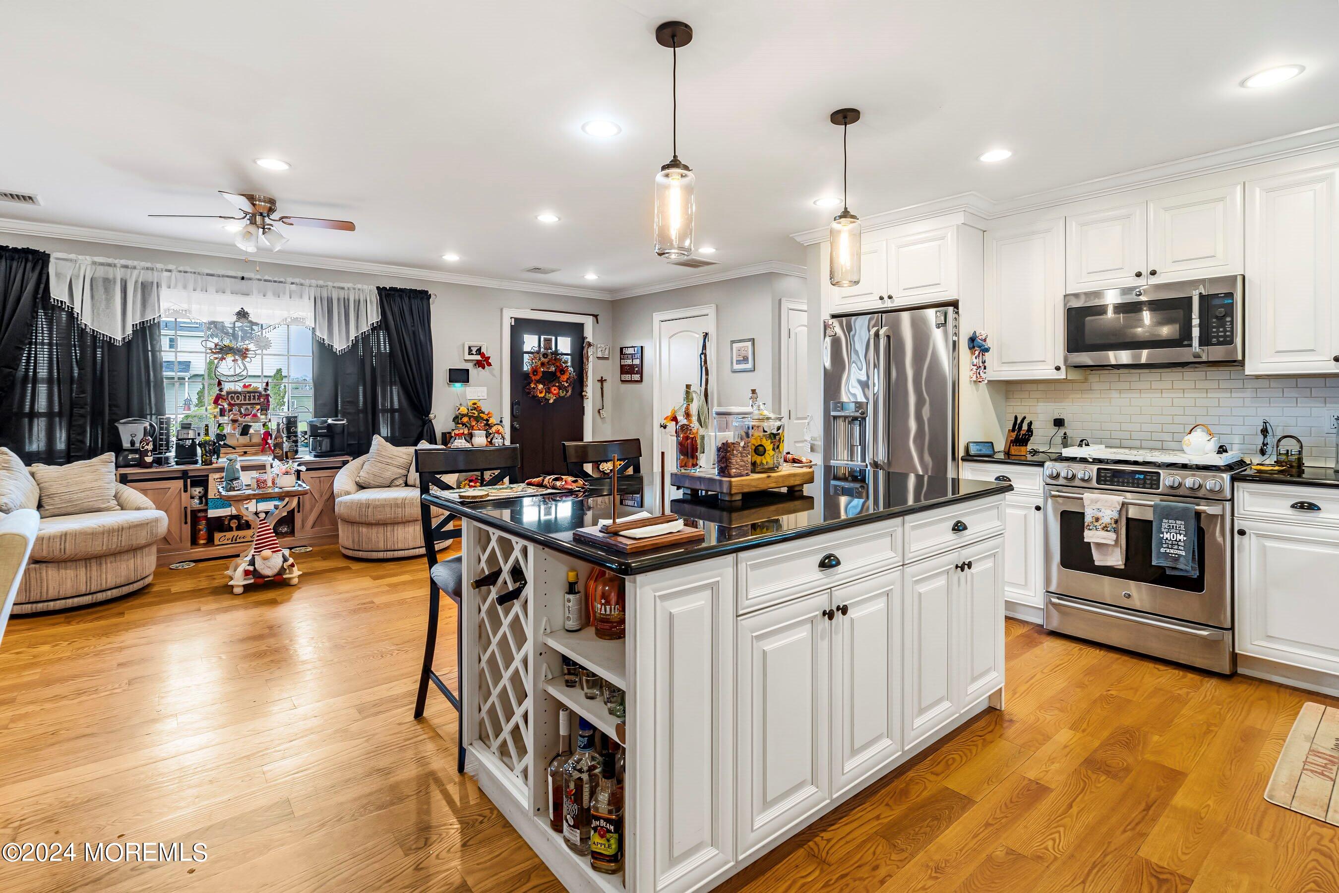 39 W Cove Road