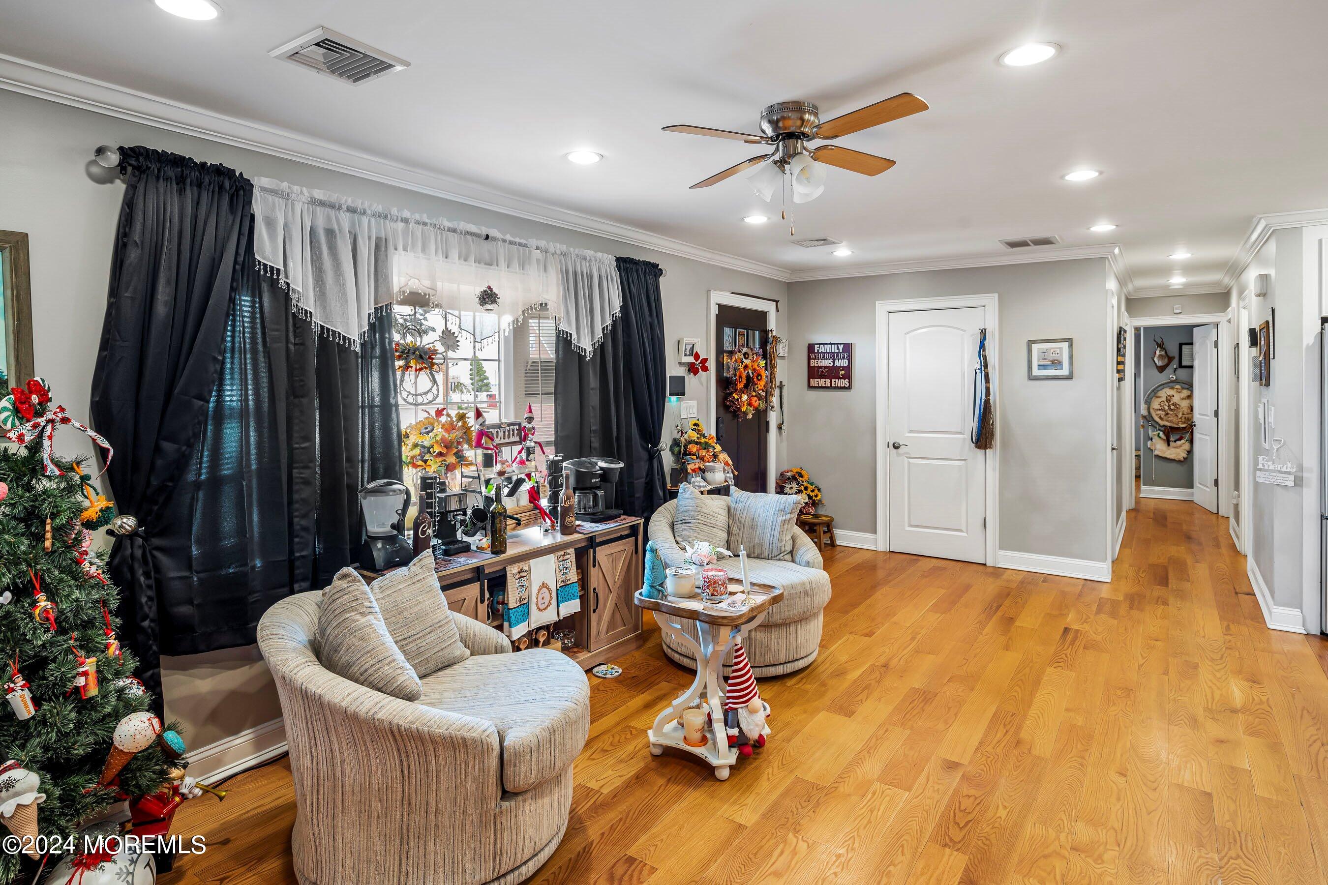 39 W Cove Road