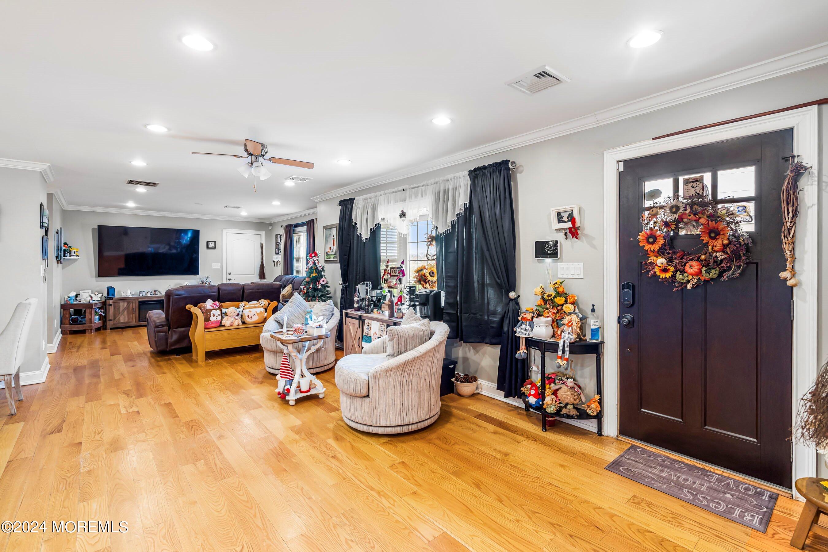 39 W Cove Road