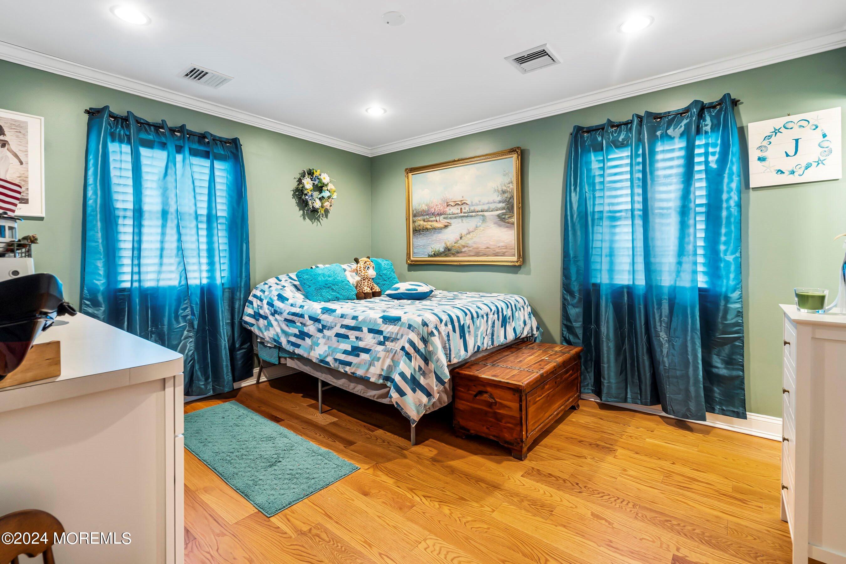 39 W Cove Road