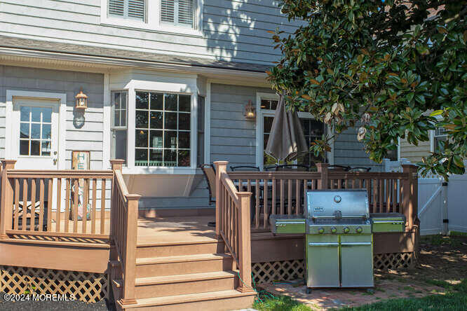 37 Poplar Avenue