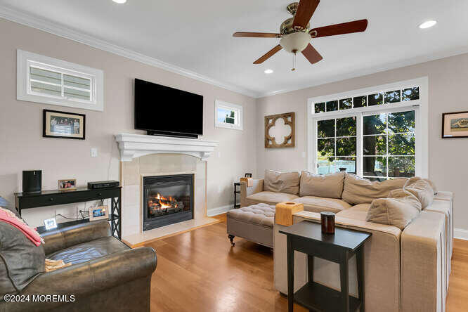 37 Poplar Avenue