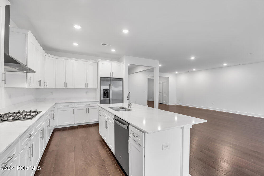 122 Woolley Court