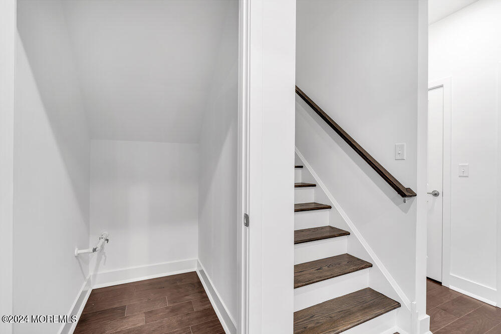 122 Woolley Court