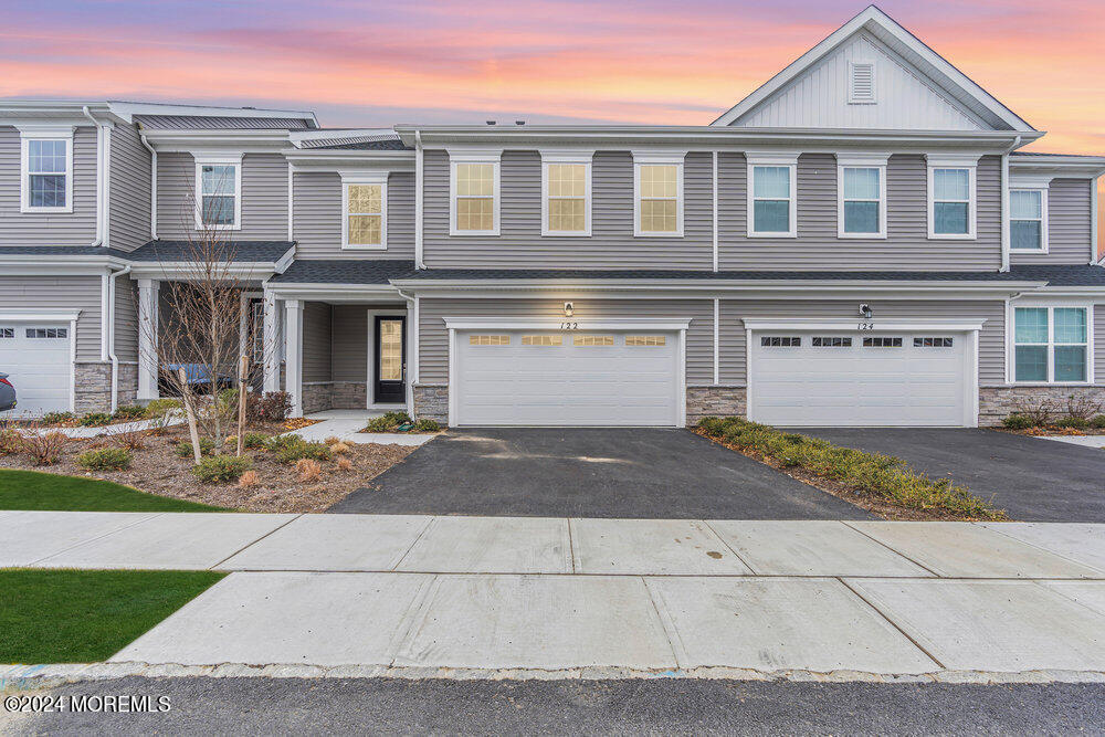 122 Woolley Court
