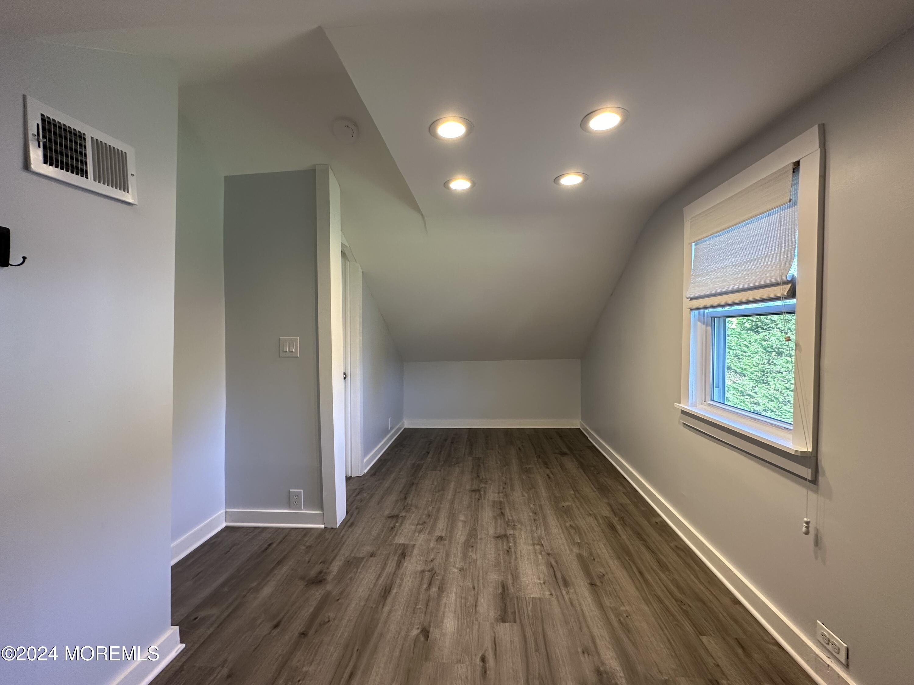 92 Oak Hill Road