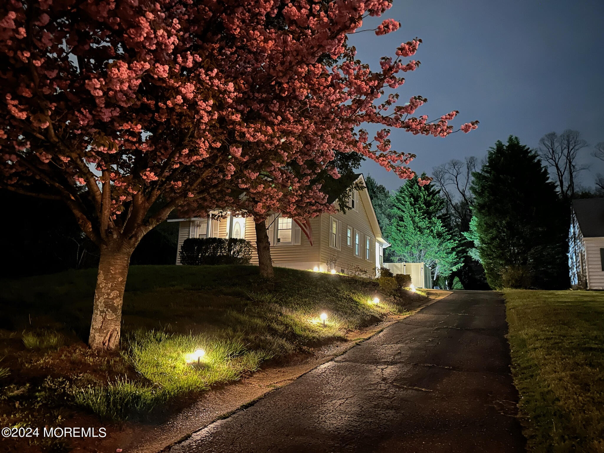 92 Oak Hill Road