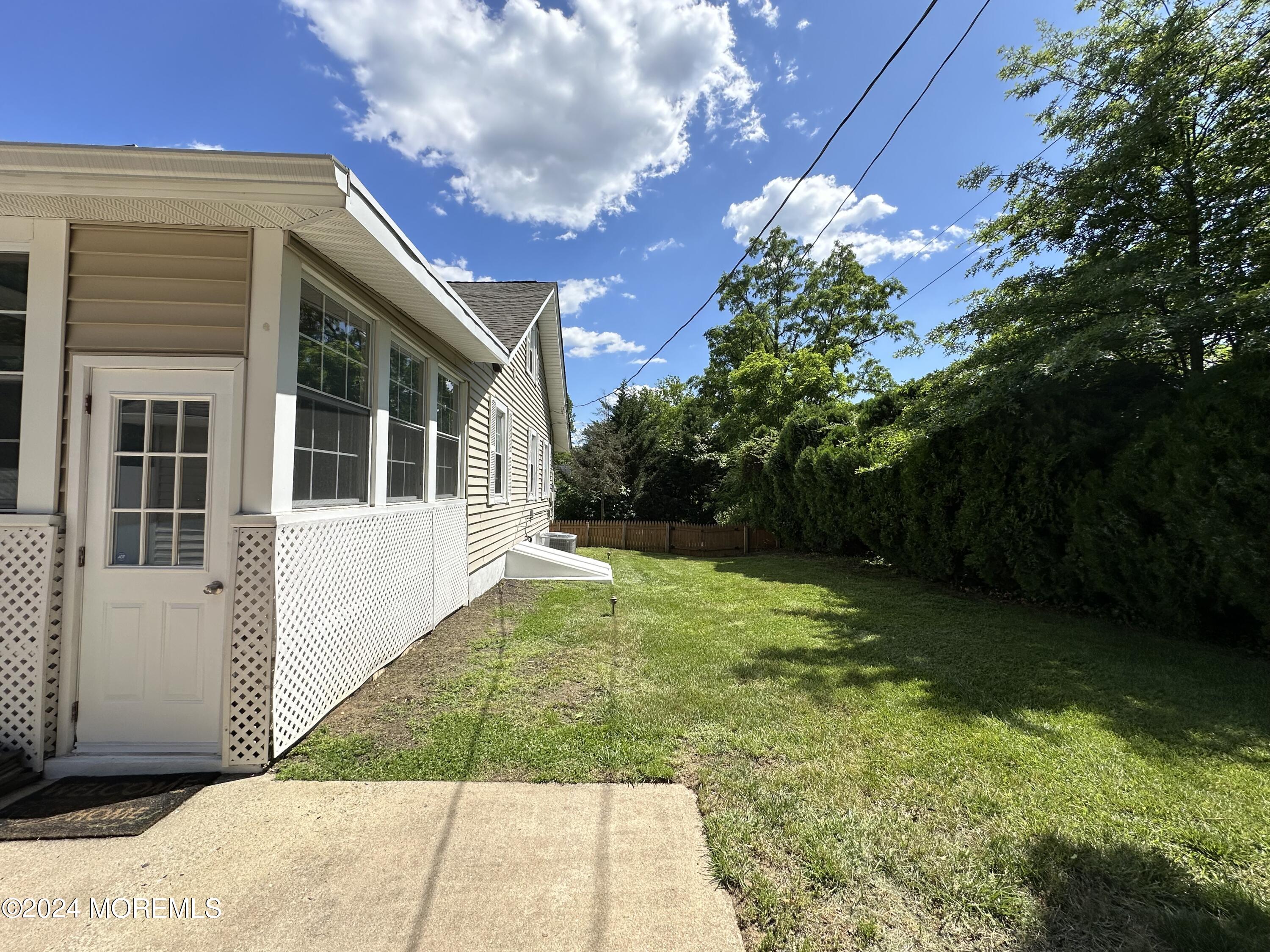 92 Oak Hill Road