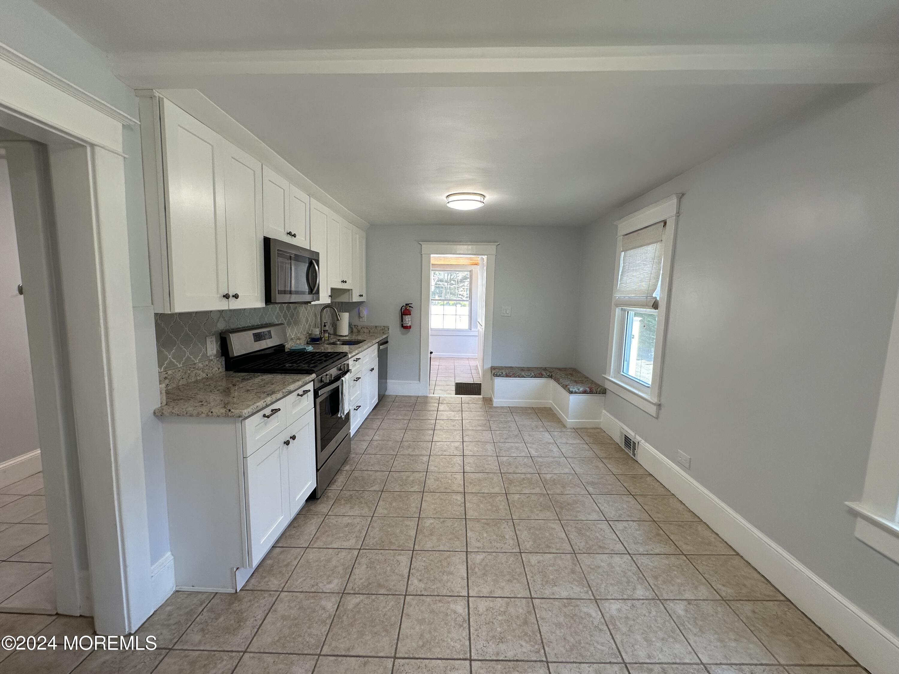 92 Oak Hill Road