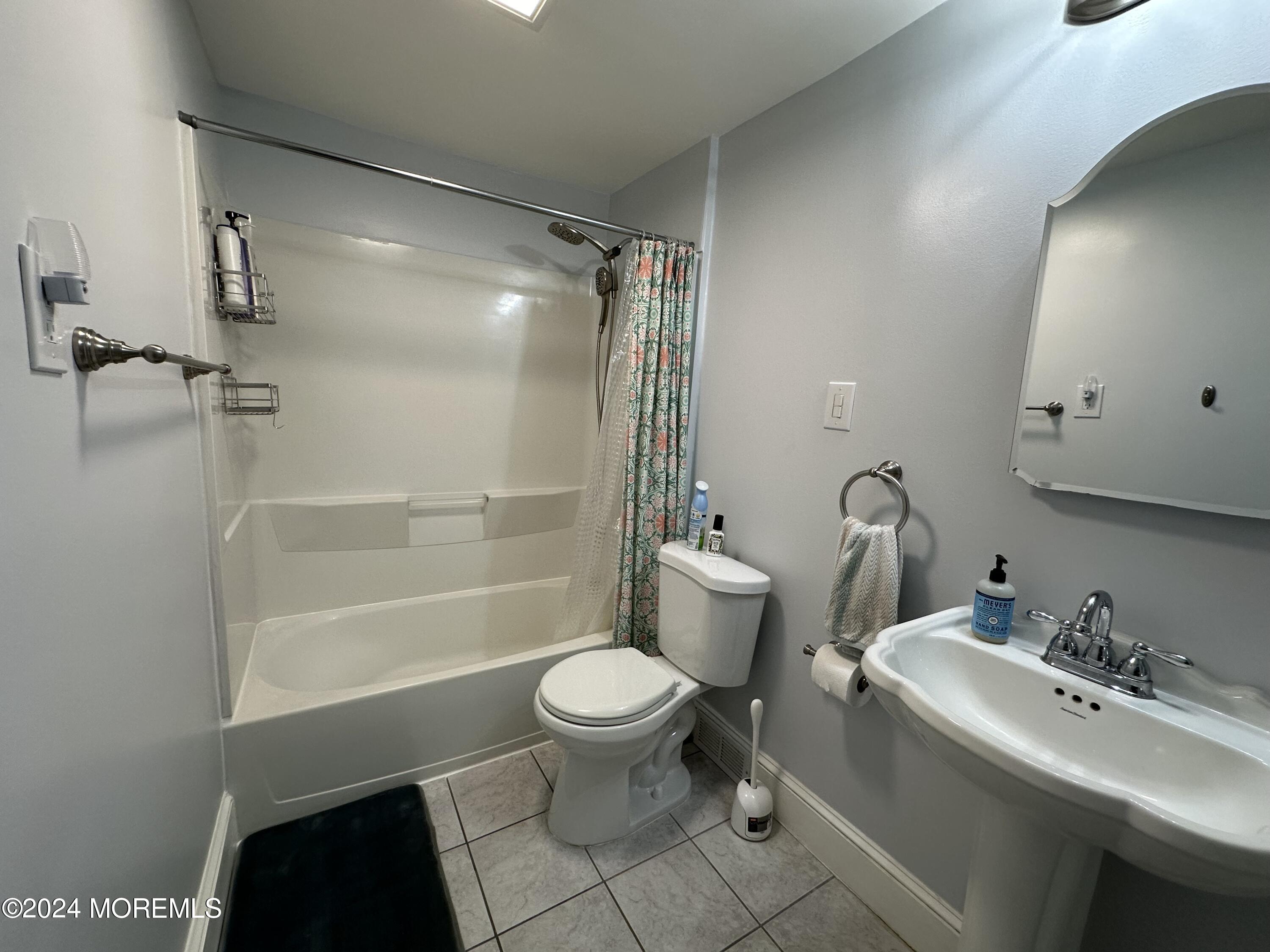 92 Oak Hill Road