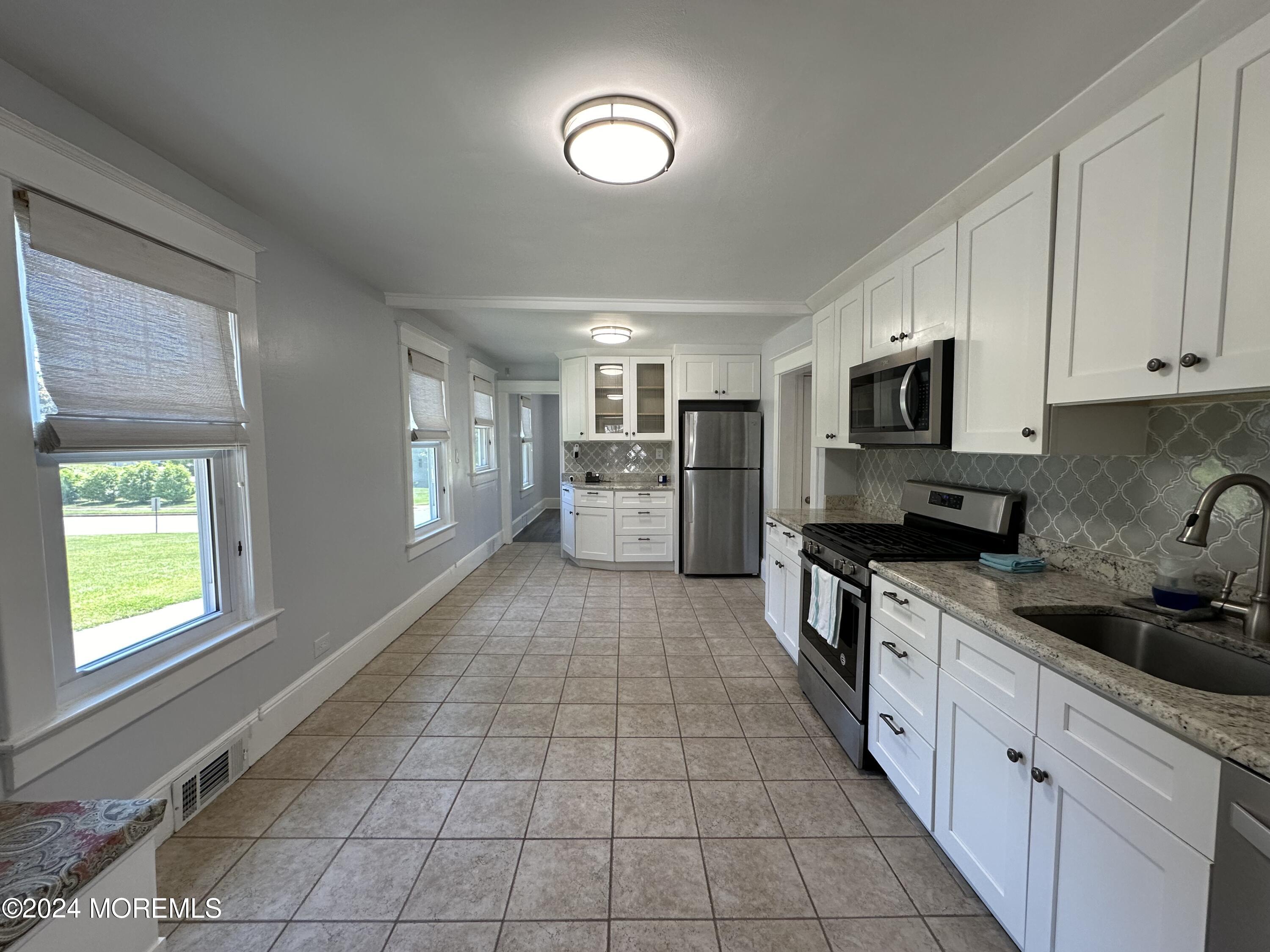 92 Oak Hill Road