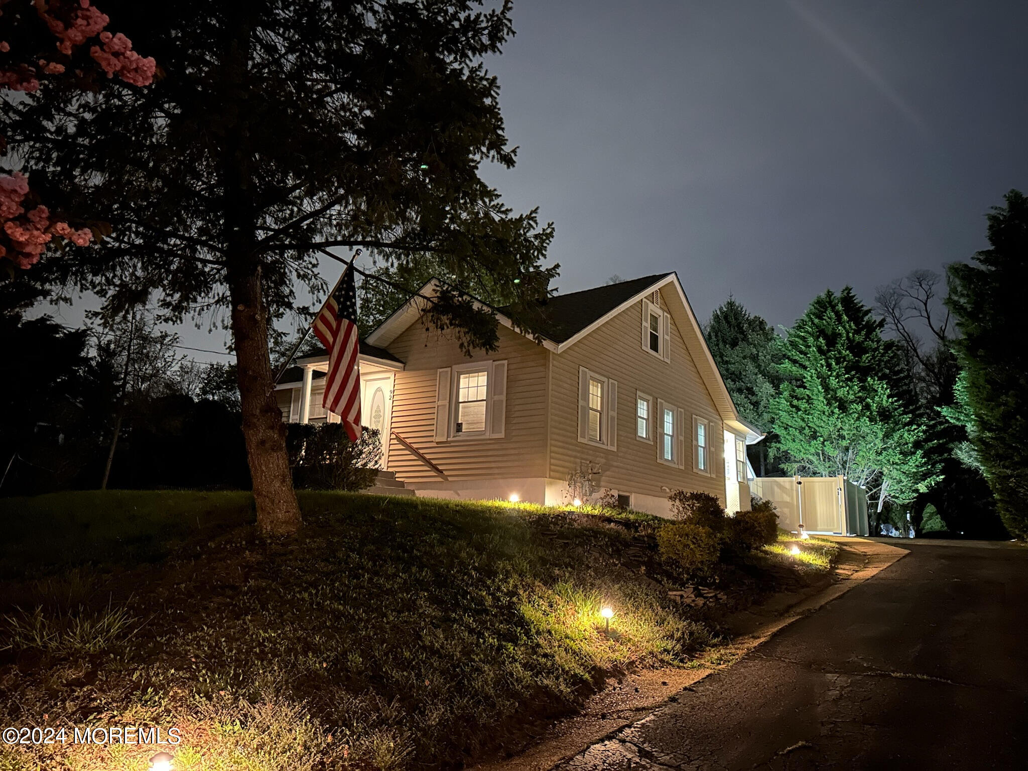 92 Oak Hill Road