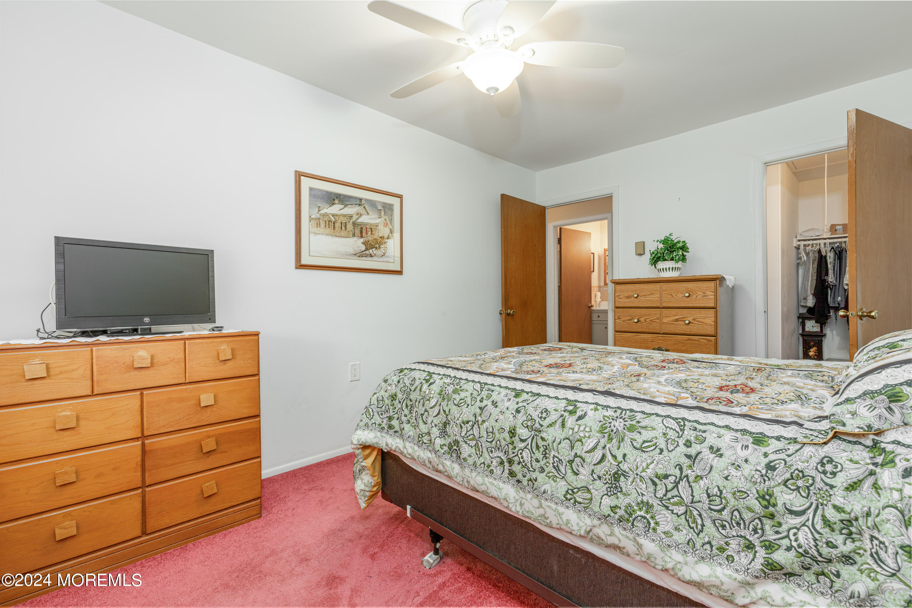 9D Lexington Drive