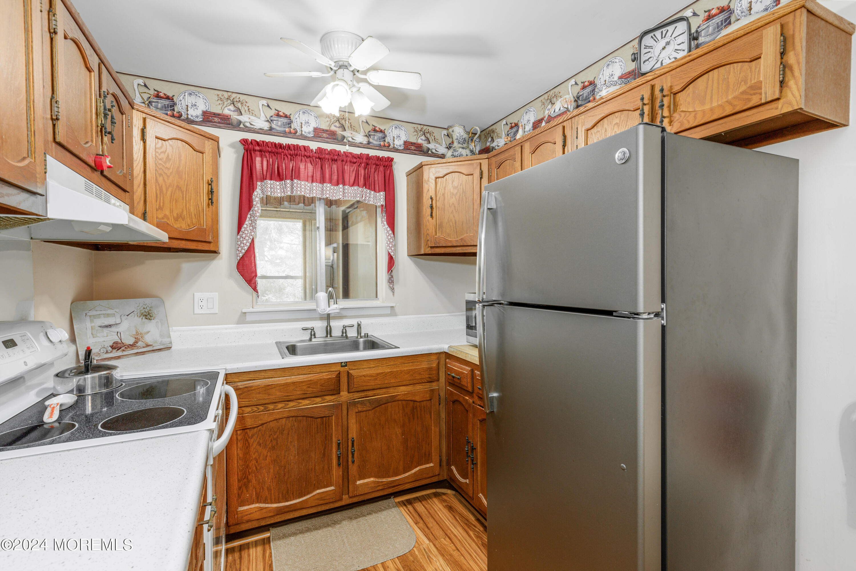 9D Lexington Drive