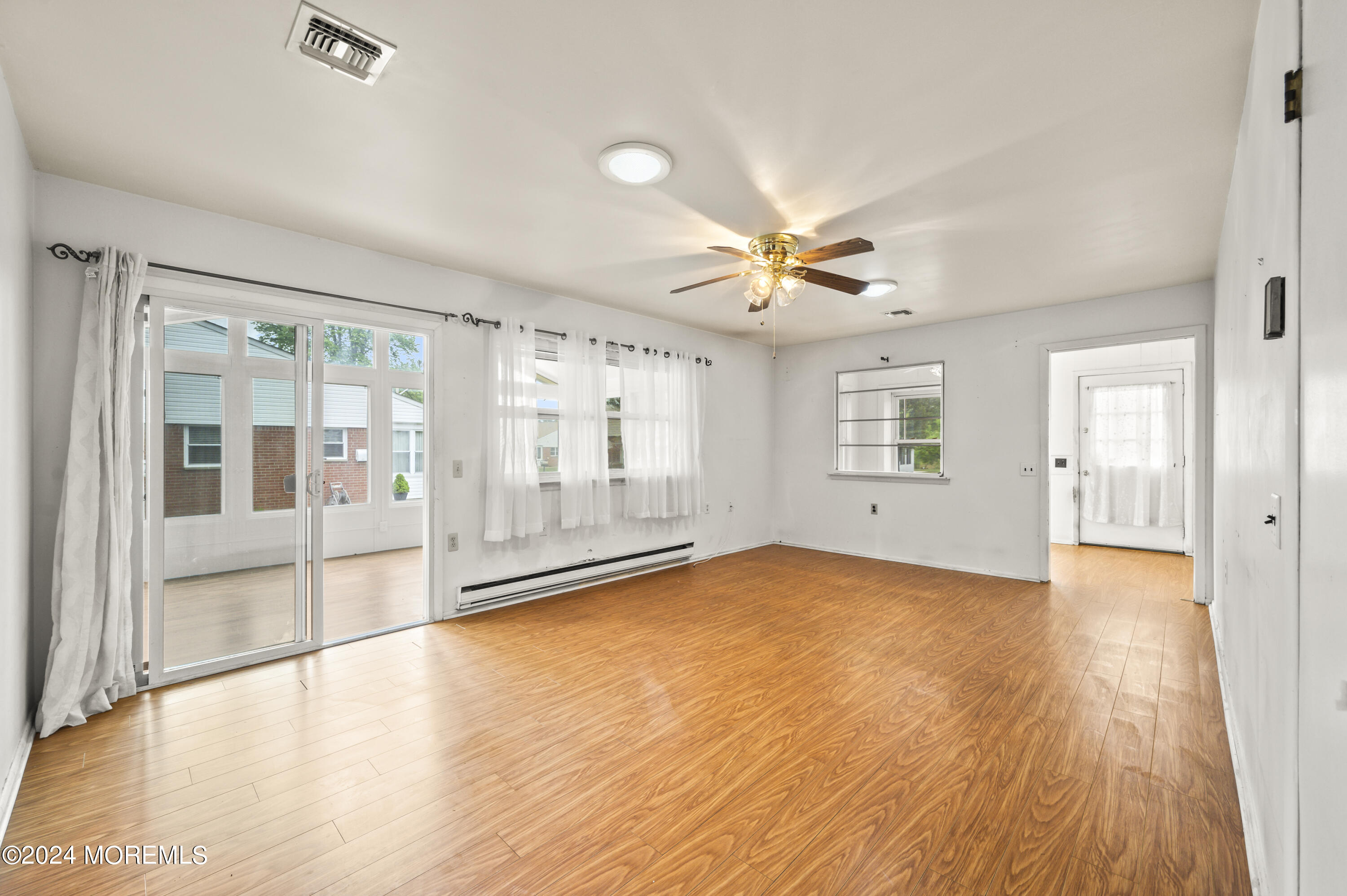61 Hudson Parkway, B
