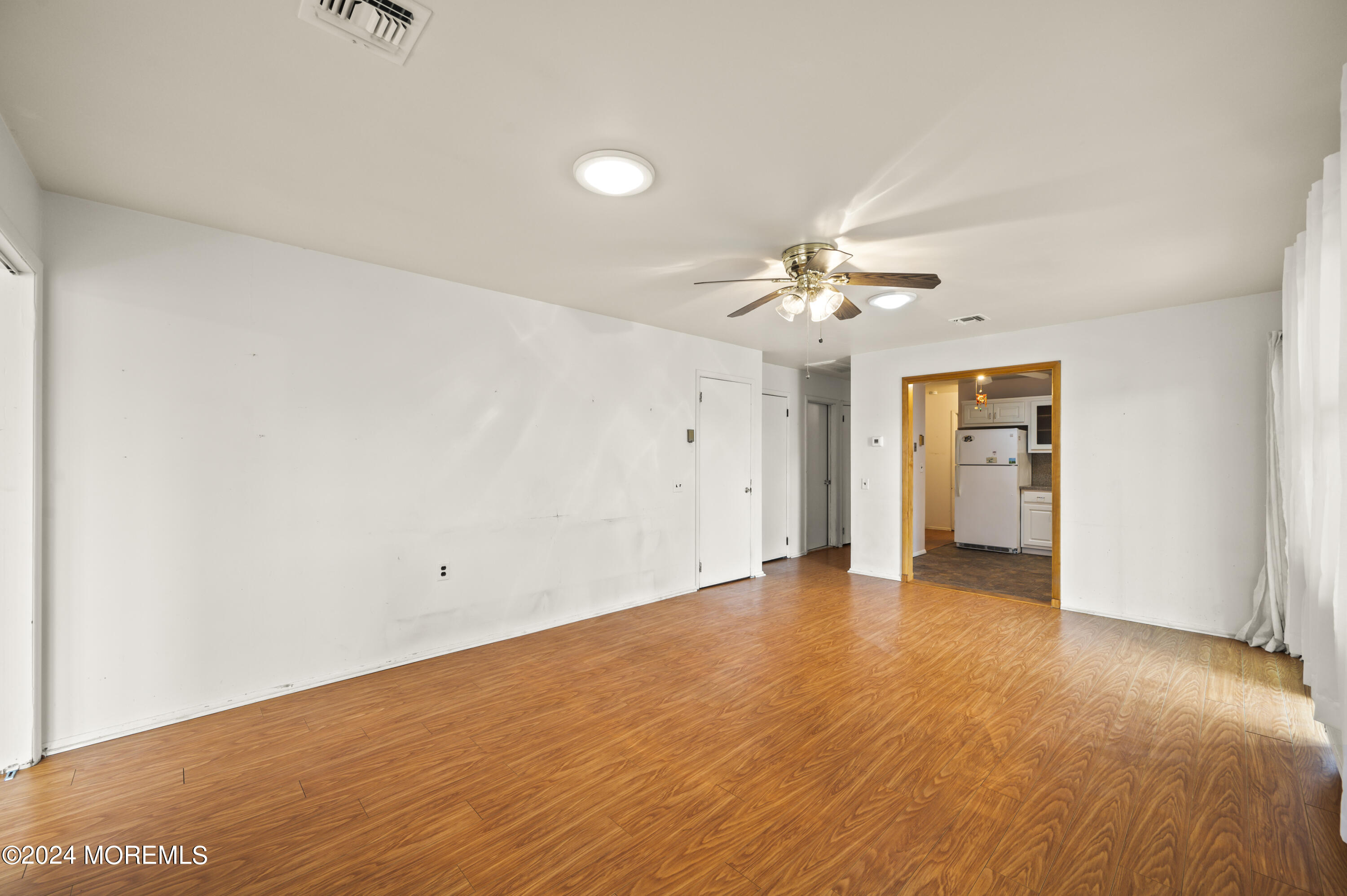61 Hudson Parkway, B