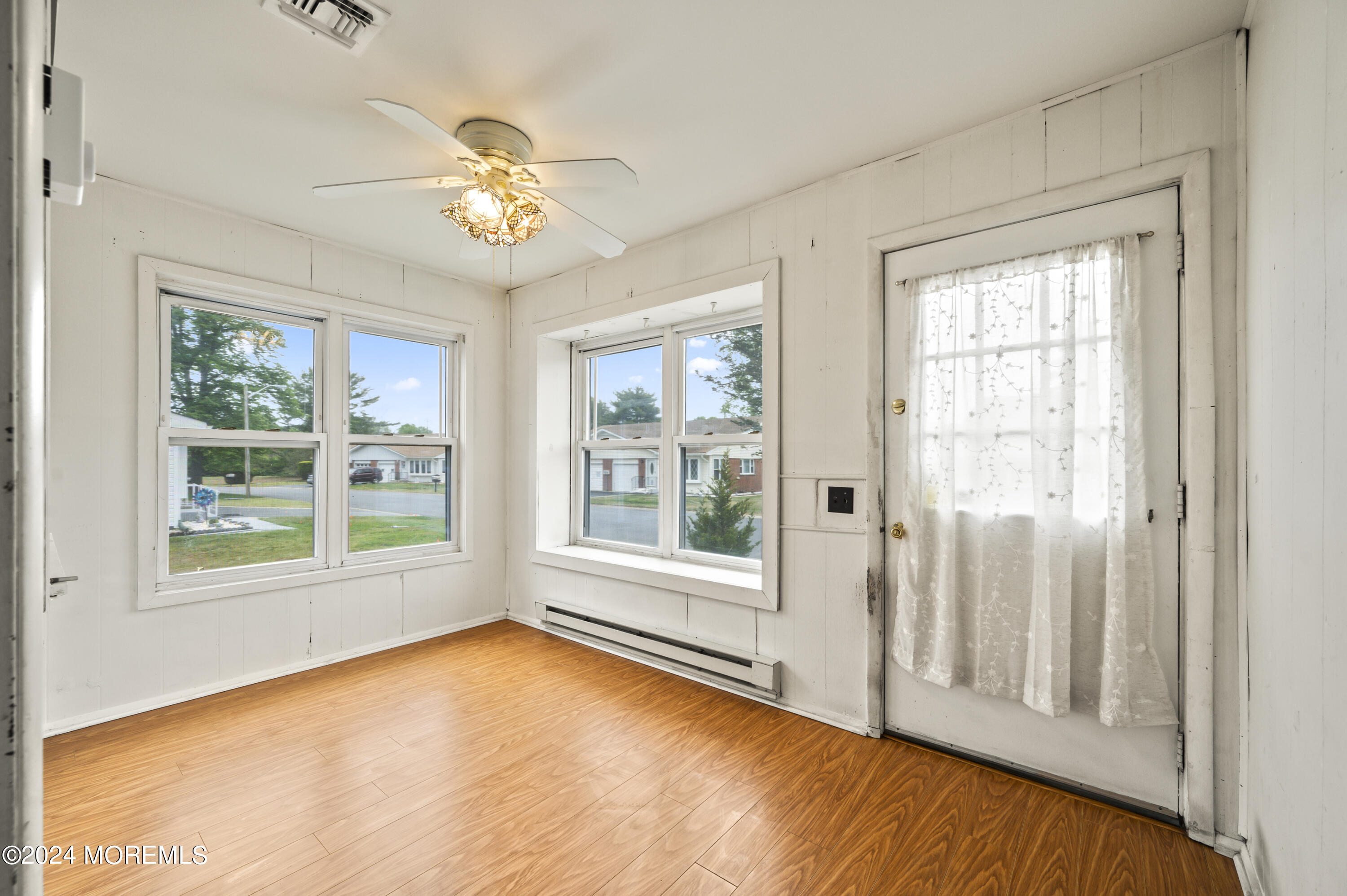 61 Hudson Parkway, B