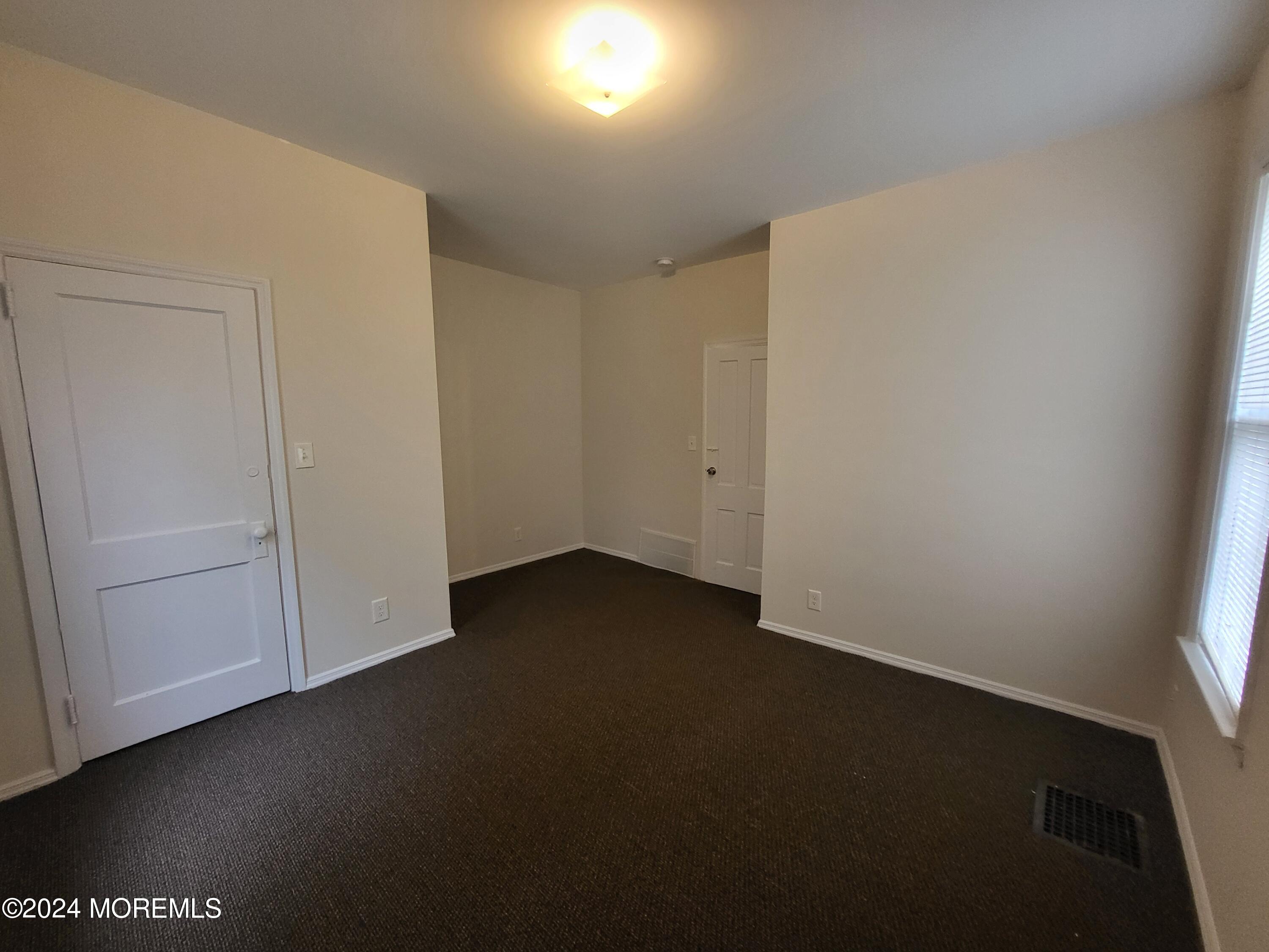 513 3rd Avenue, 1