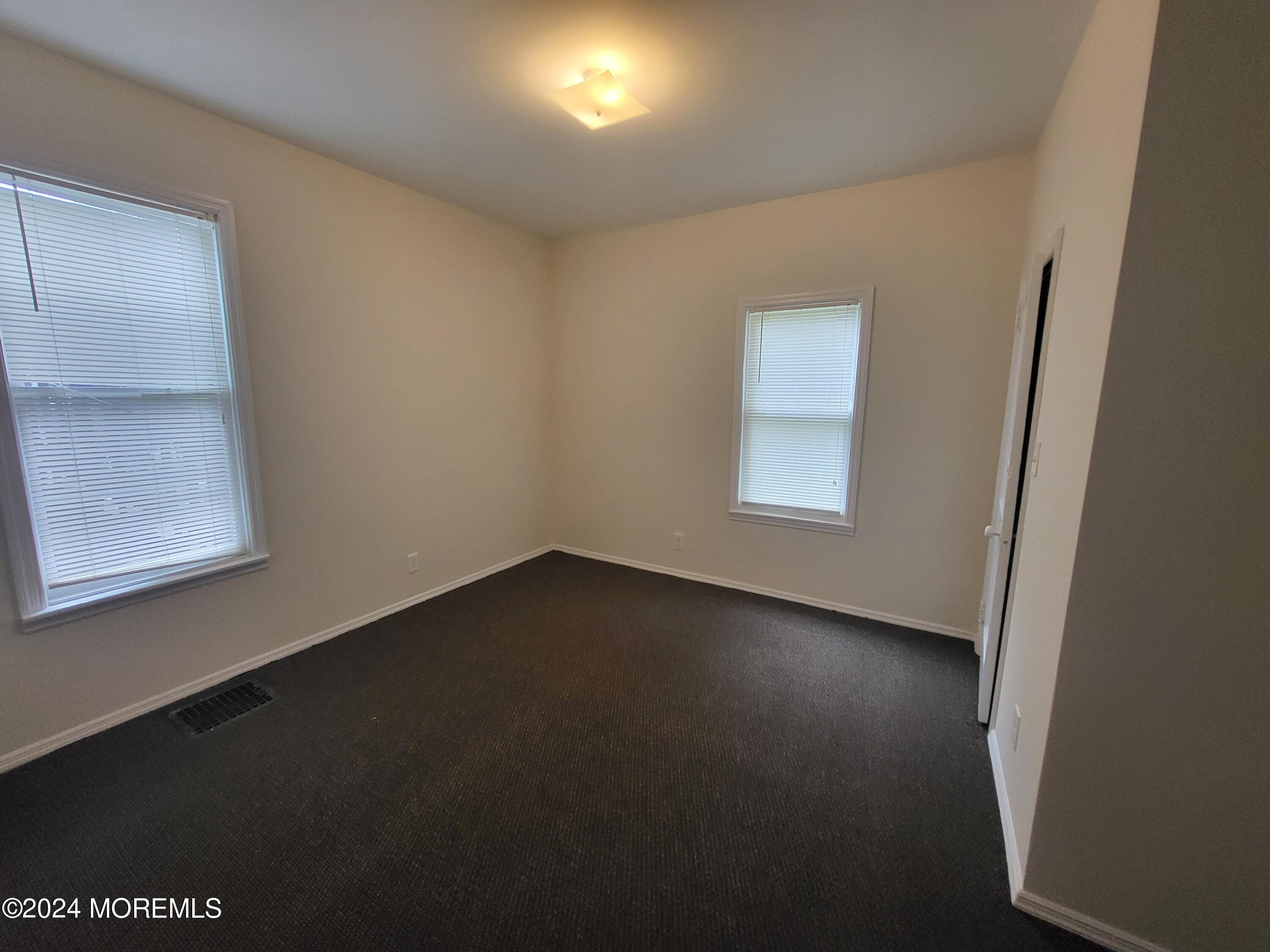 513 3rd Avenue, 1
