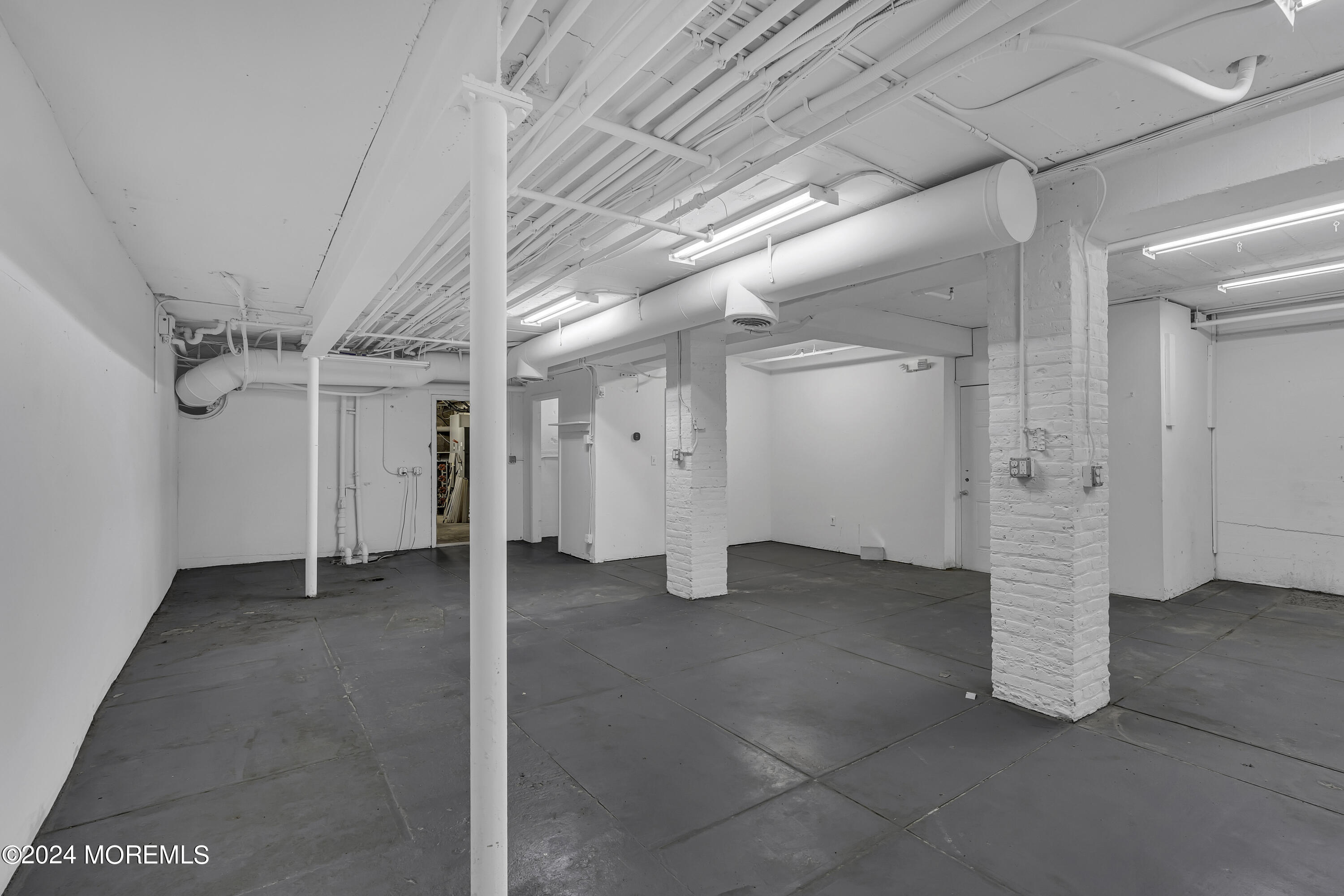 649 Mattison Avenue, 101
