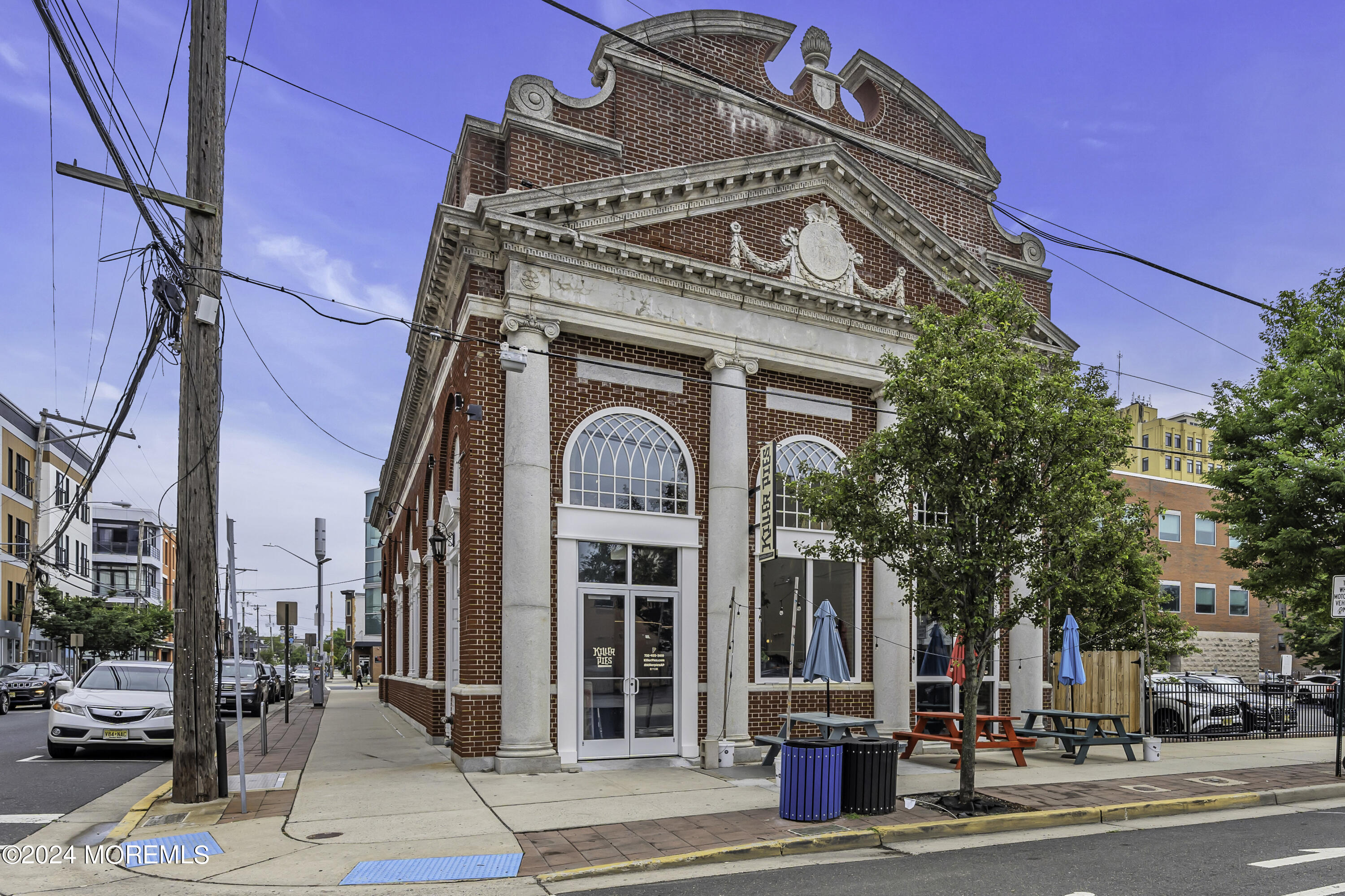 649 Mattison Avenue, 101