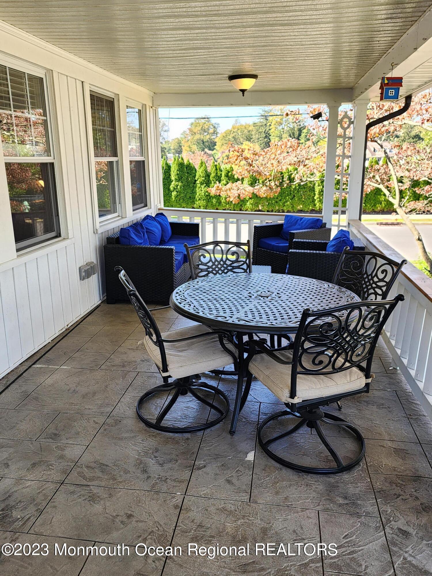 1222 Sunset Avenue