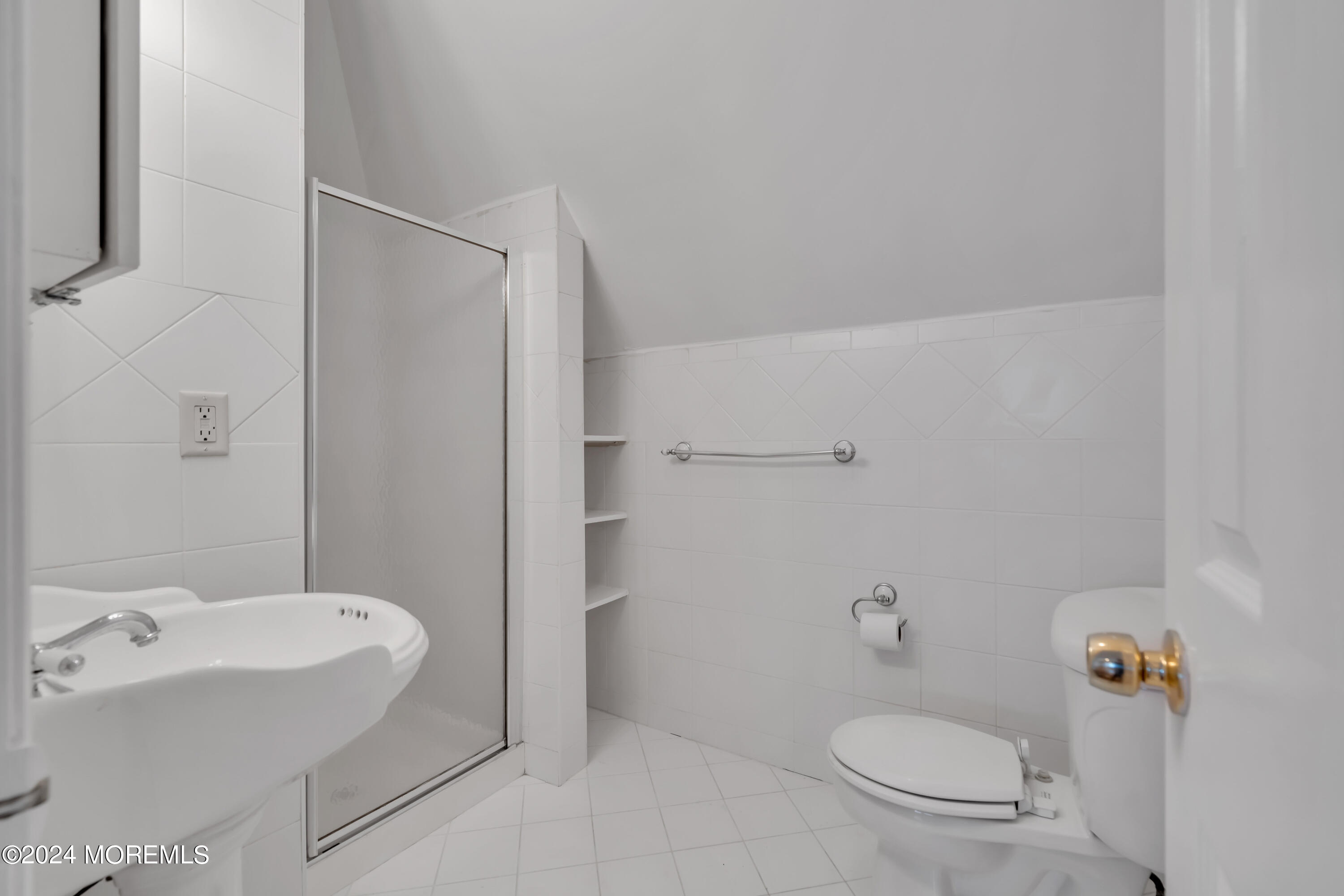 304 8th Avenue, 3
