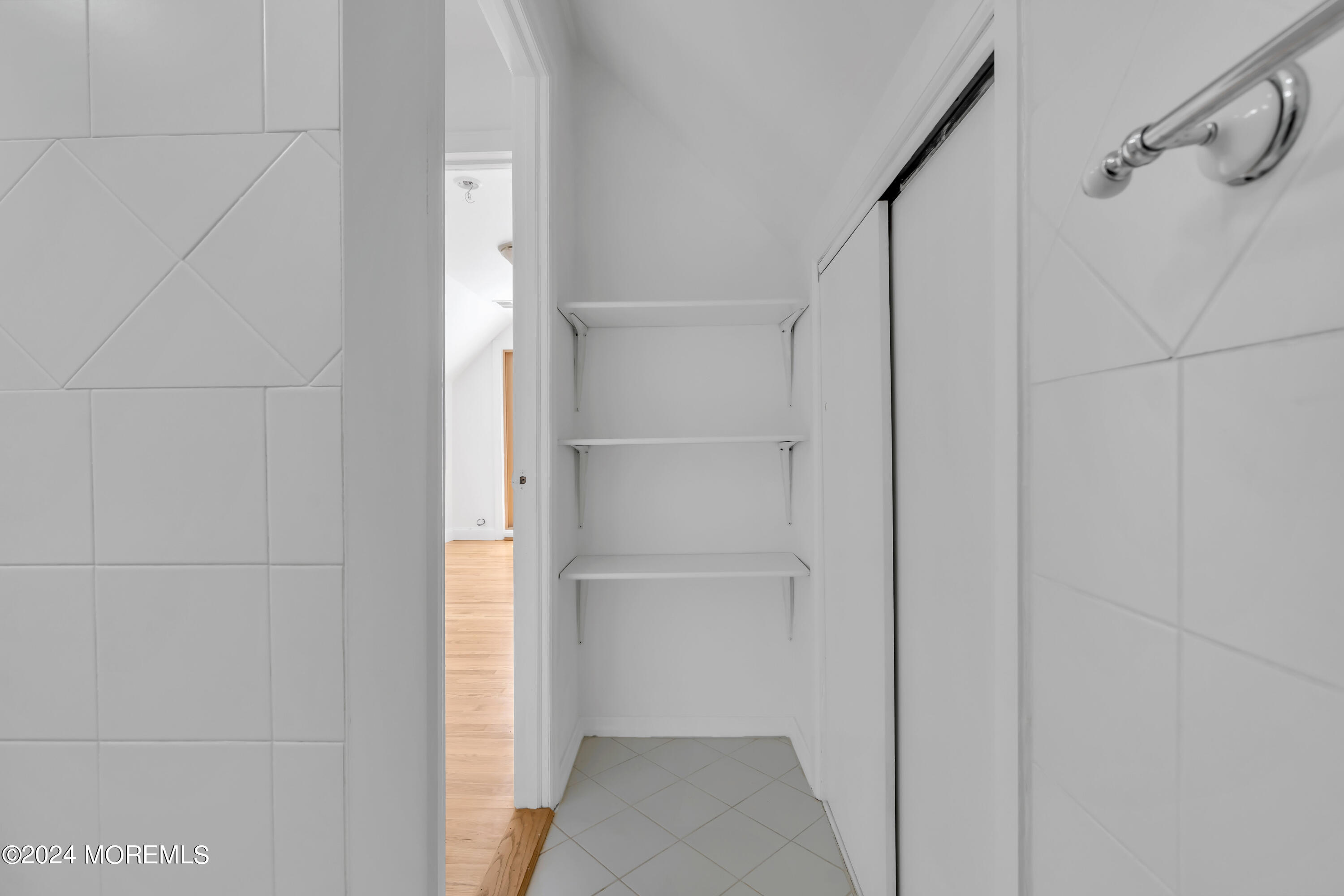 304 8th Avenue, 3