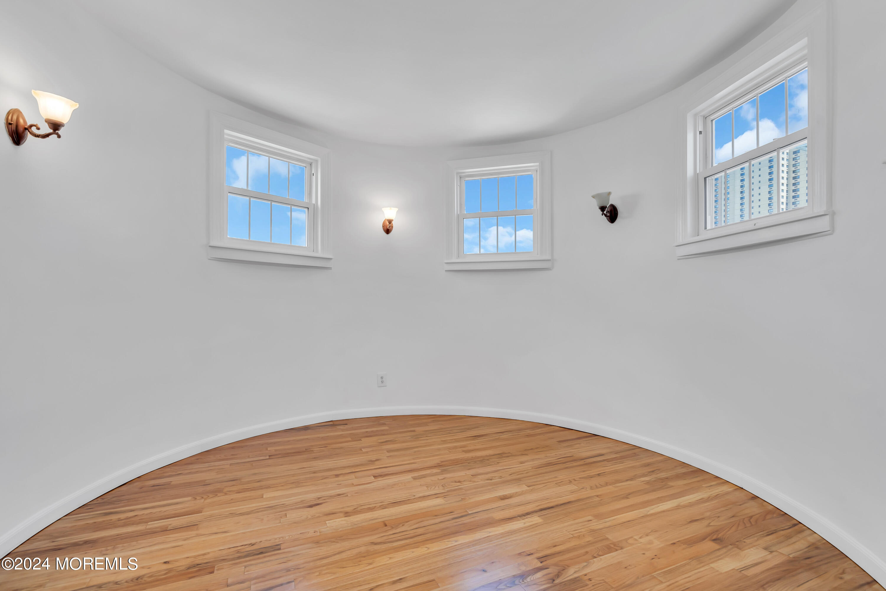 304 8th Avenue, 3