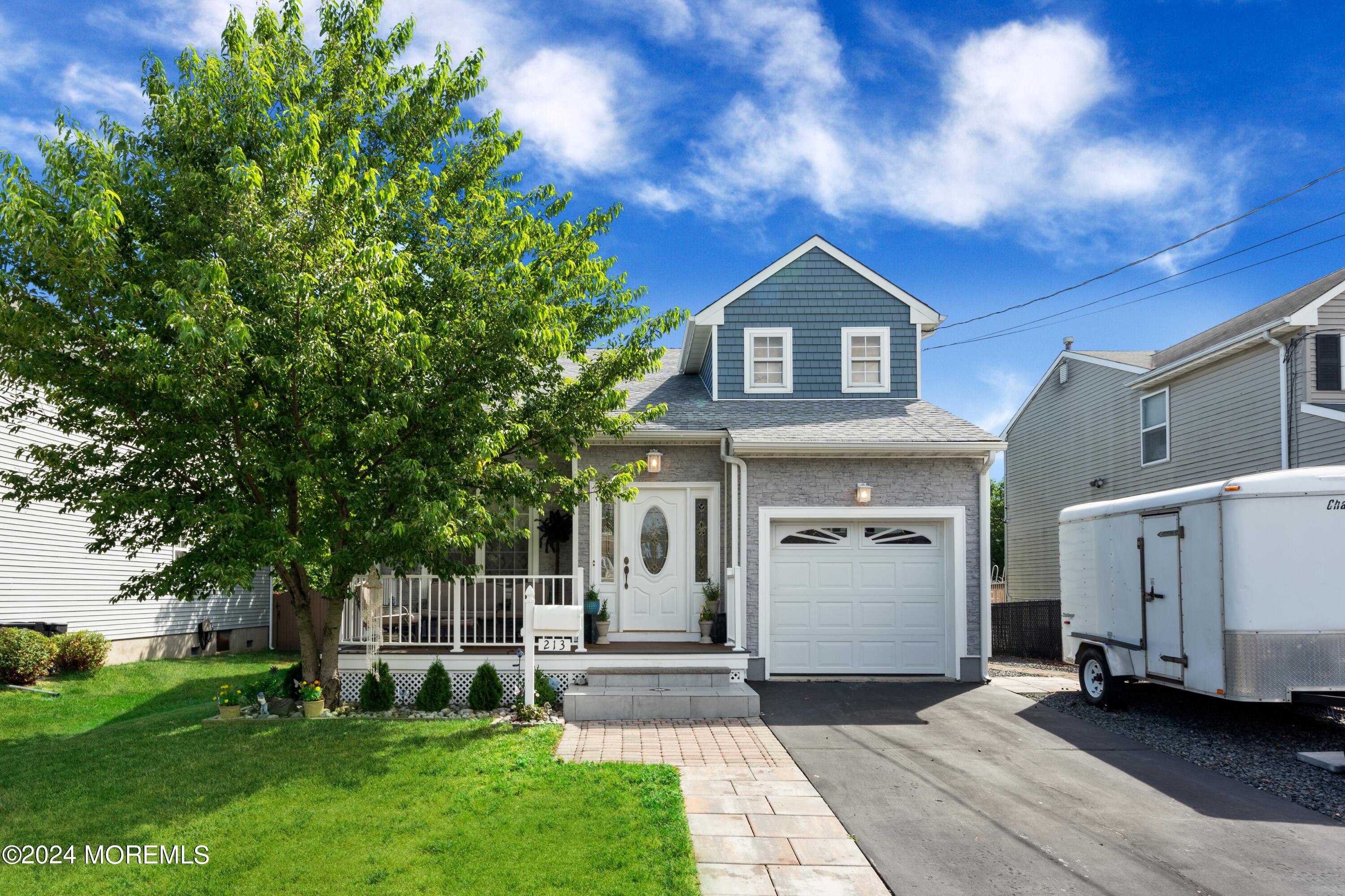 213 Edwards Avenue