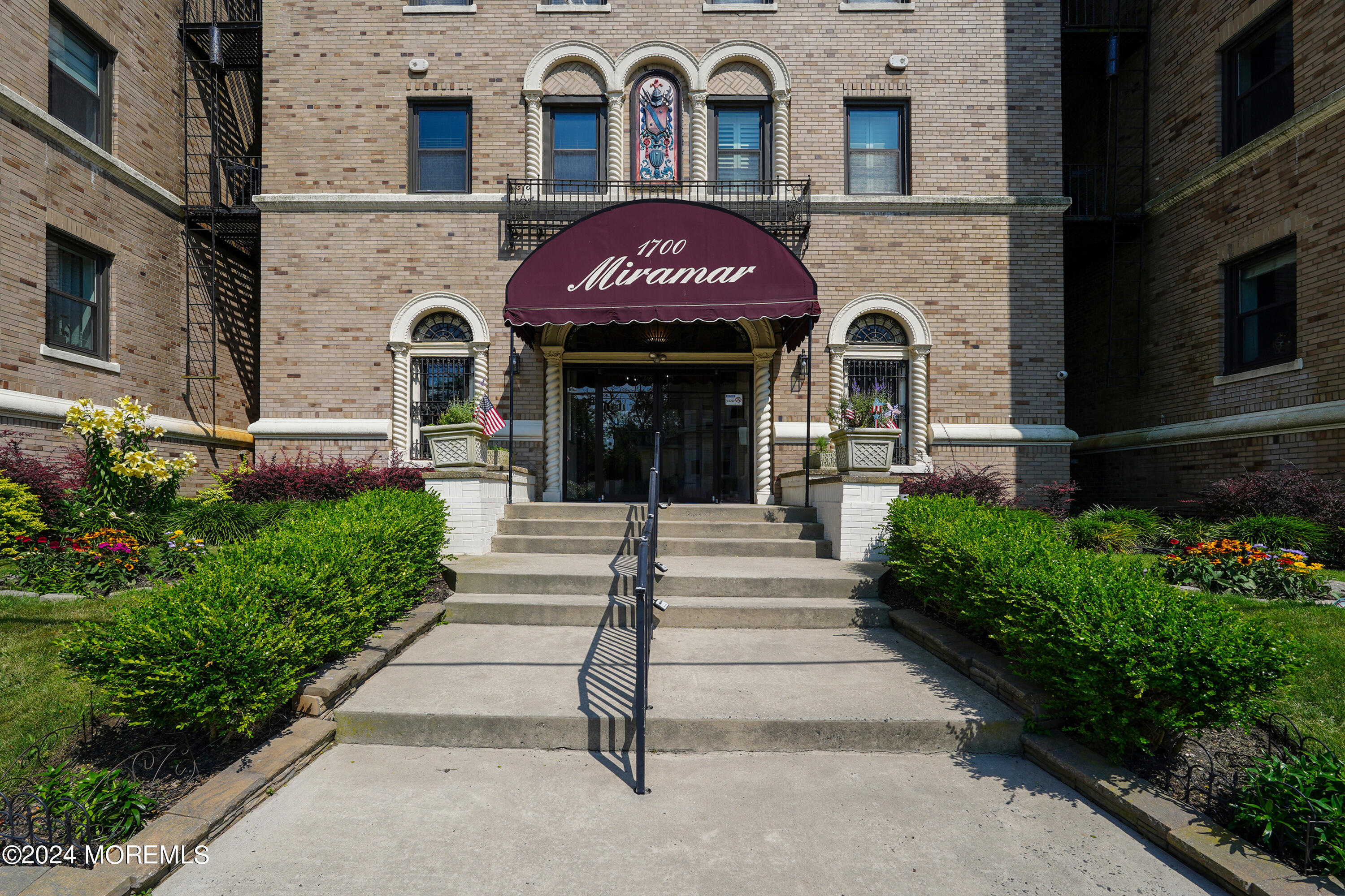 1700 Webb Street, #2A