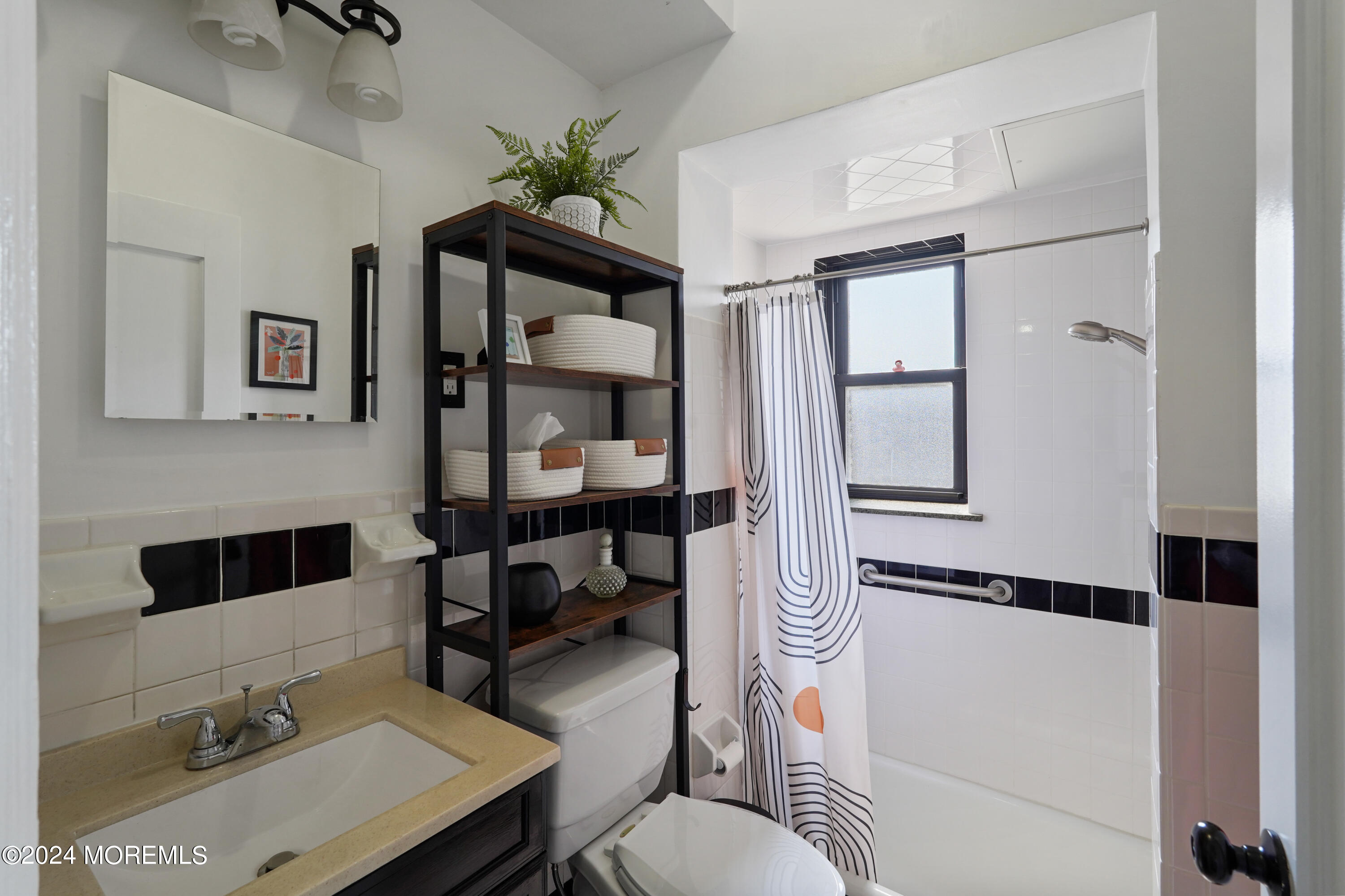1700 Webb Street, #2A