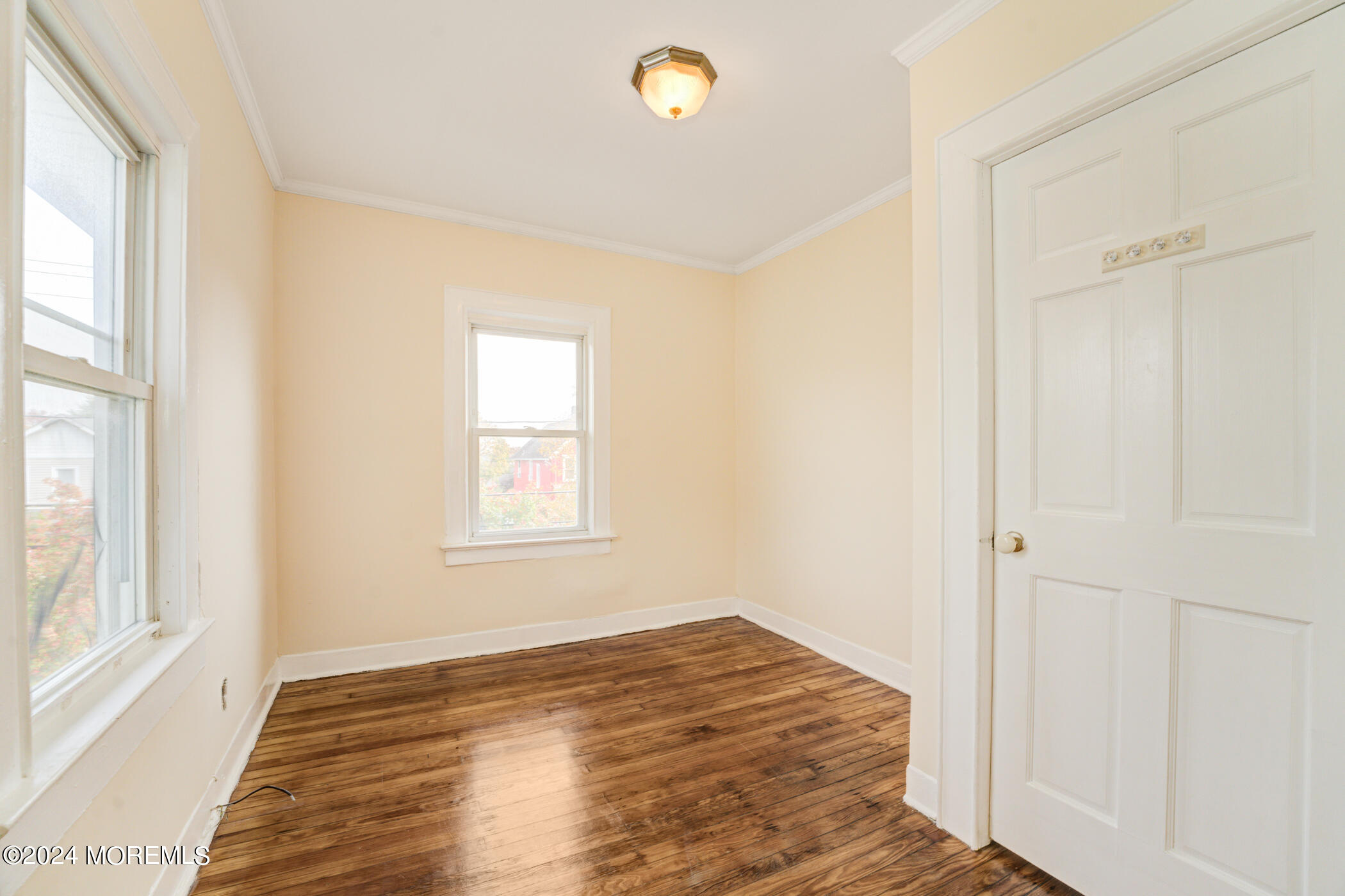 827 Central Avenue